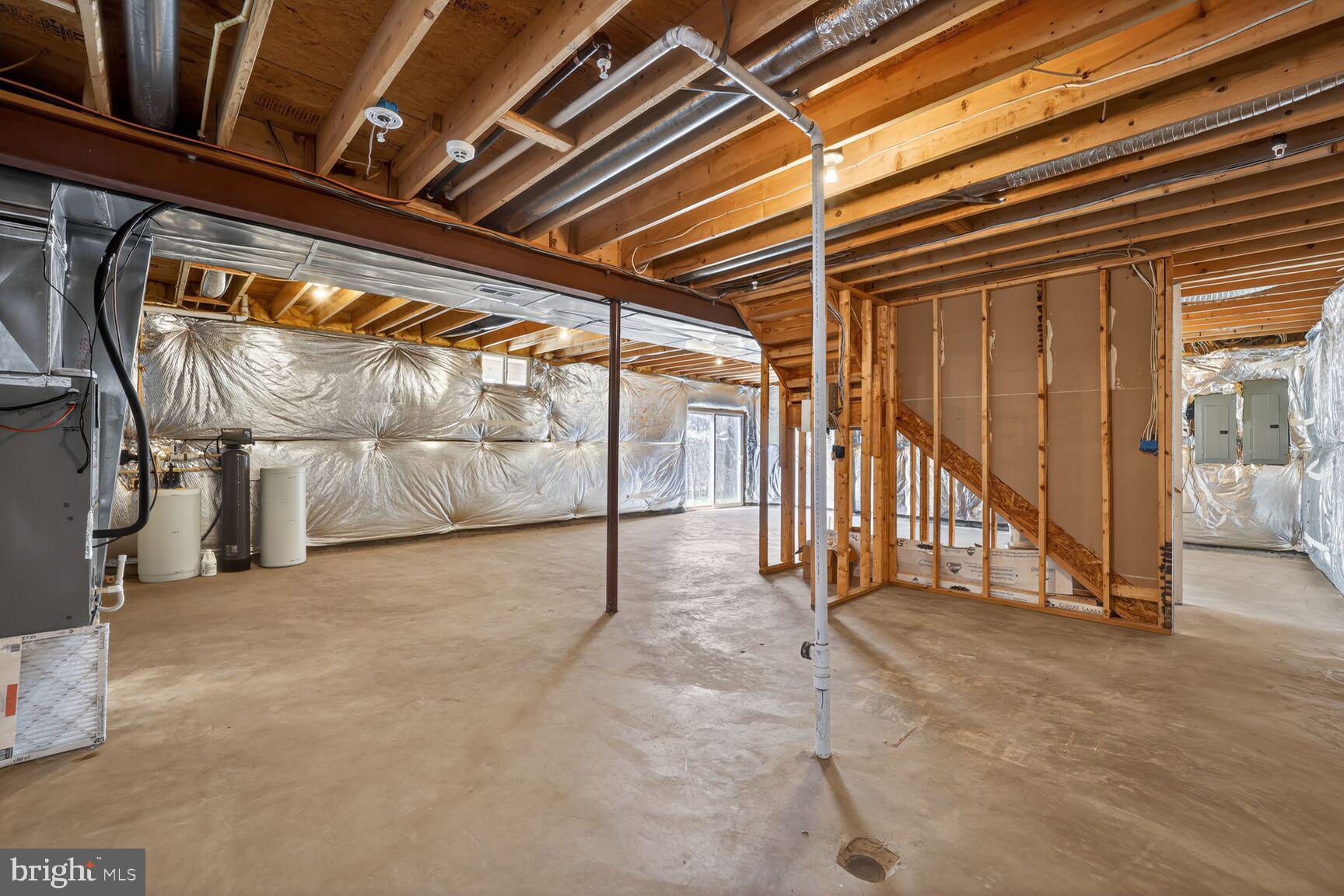 MANSFIELD ESTATES - Residential