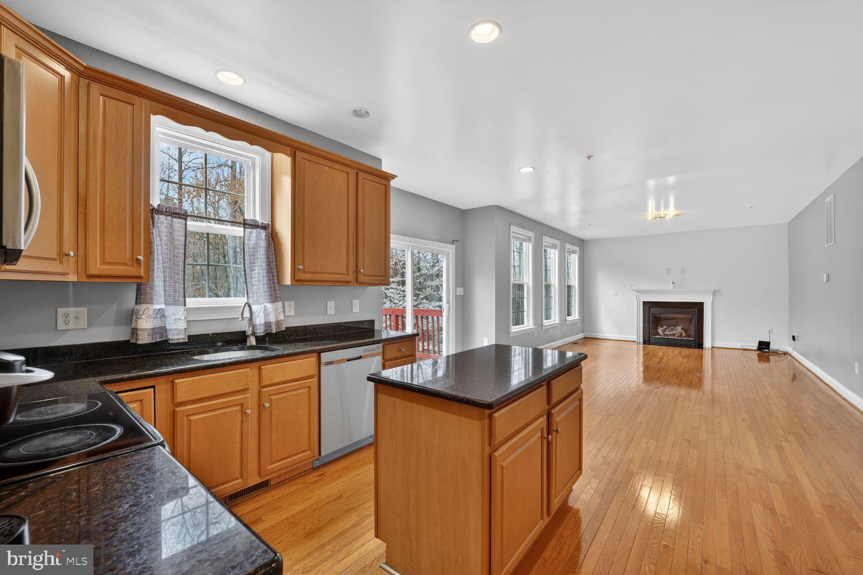 MANSFIELD ESTATES - Residential