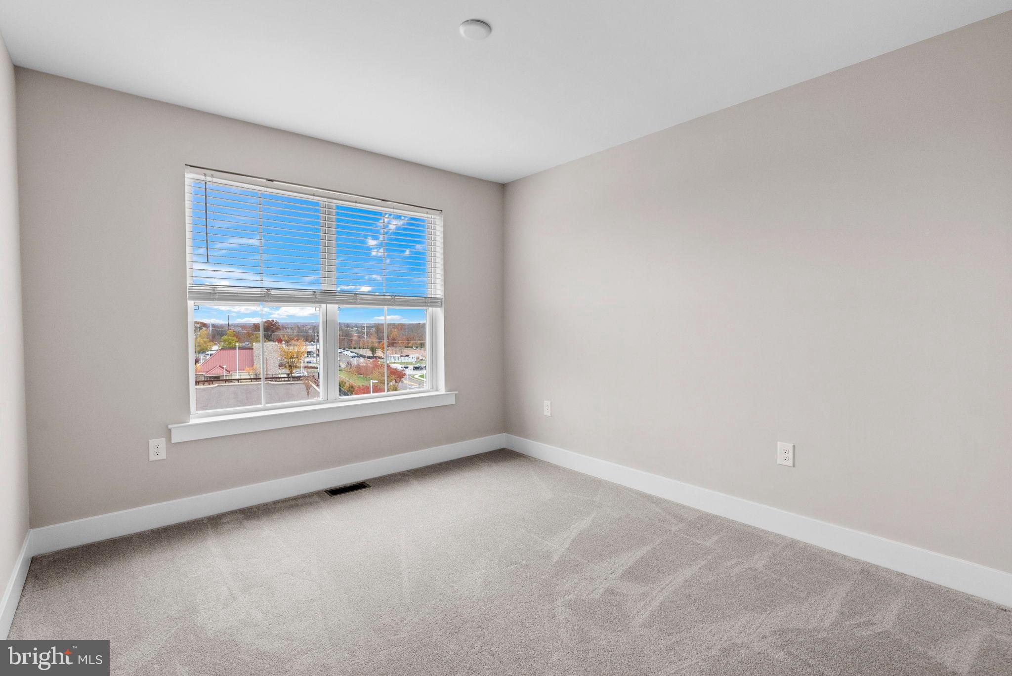 THE TOWNS AT HIGHER ROCK - Residential