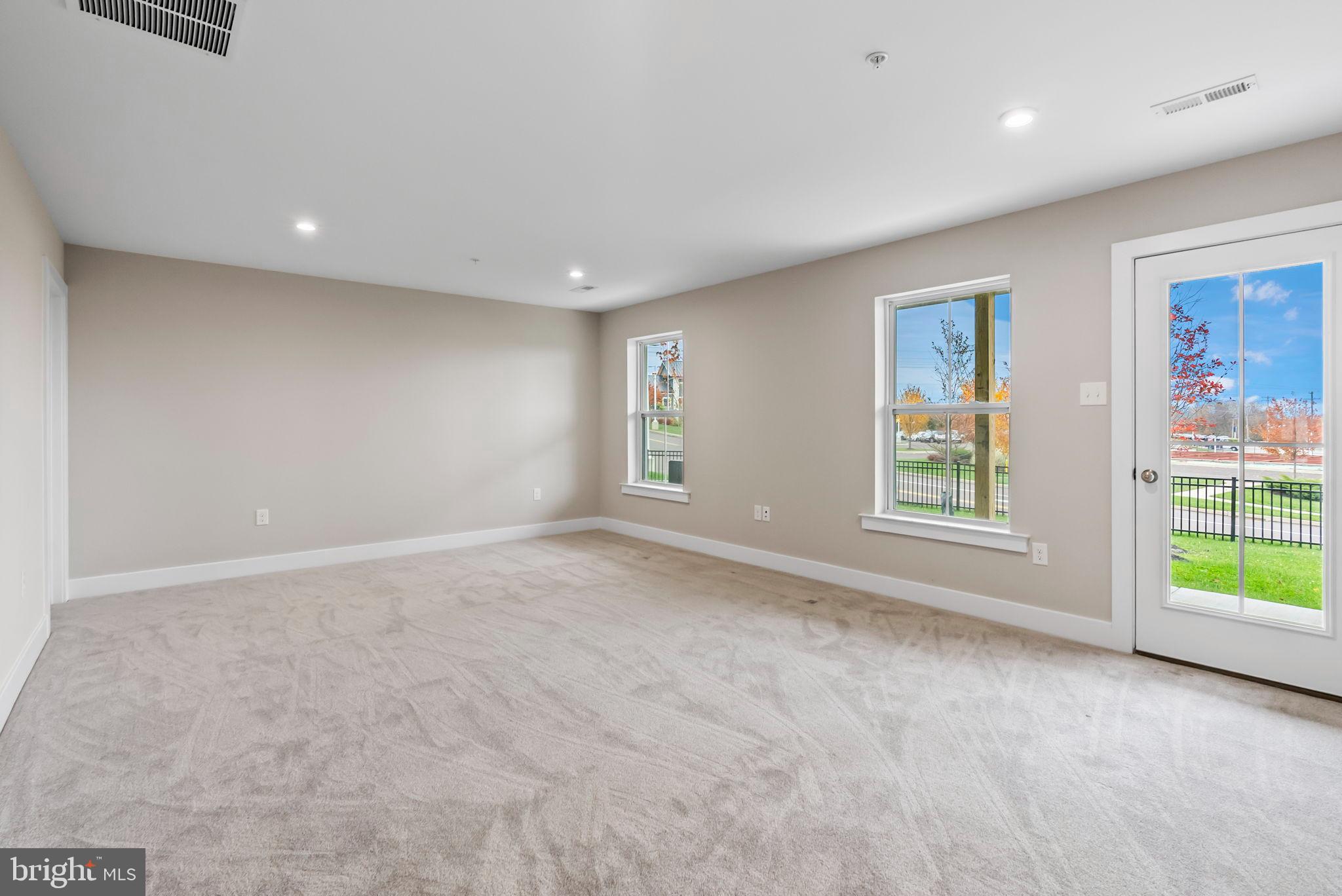 THE TOWNS AT HIGHER ROCK - Residential