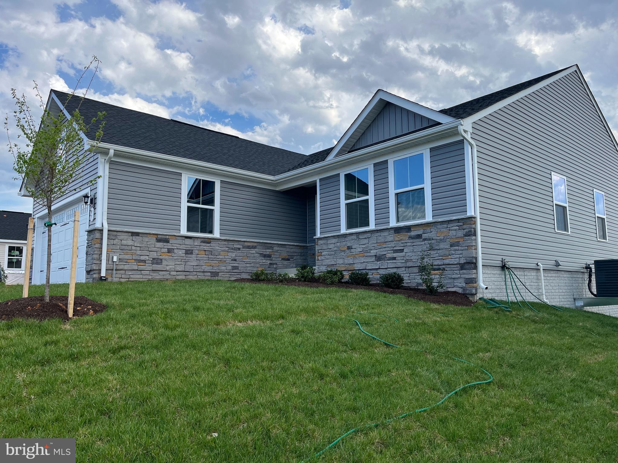 CARDINAL POINTE - Residential Lease