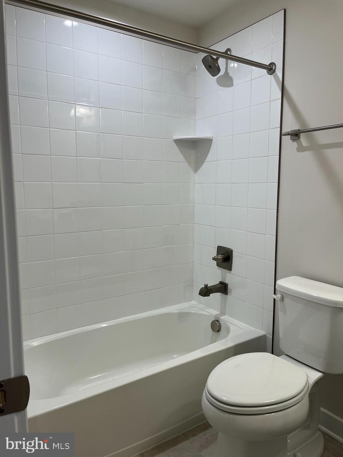 CARDINAL POINTE - Residential Lease