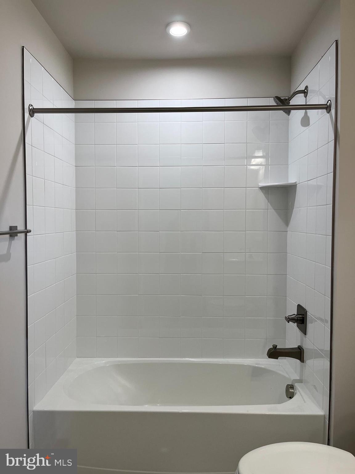 CARDINAL POINTE - Residential Lease