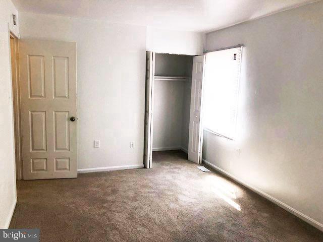 HILLCREST TOWNE - Residential Lease