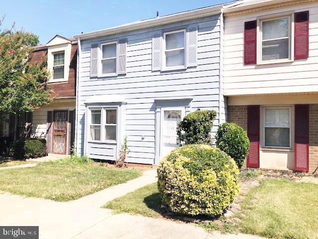 HILLCREST TOWNE - Residential Lease