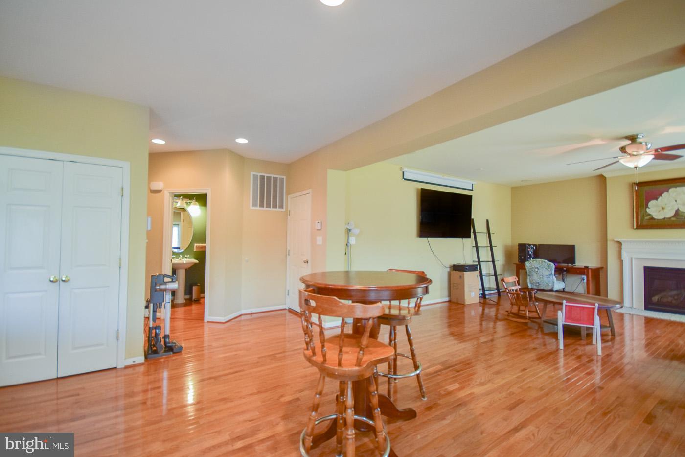 THE GALLERY - Residential