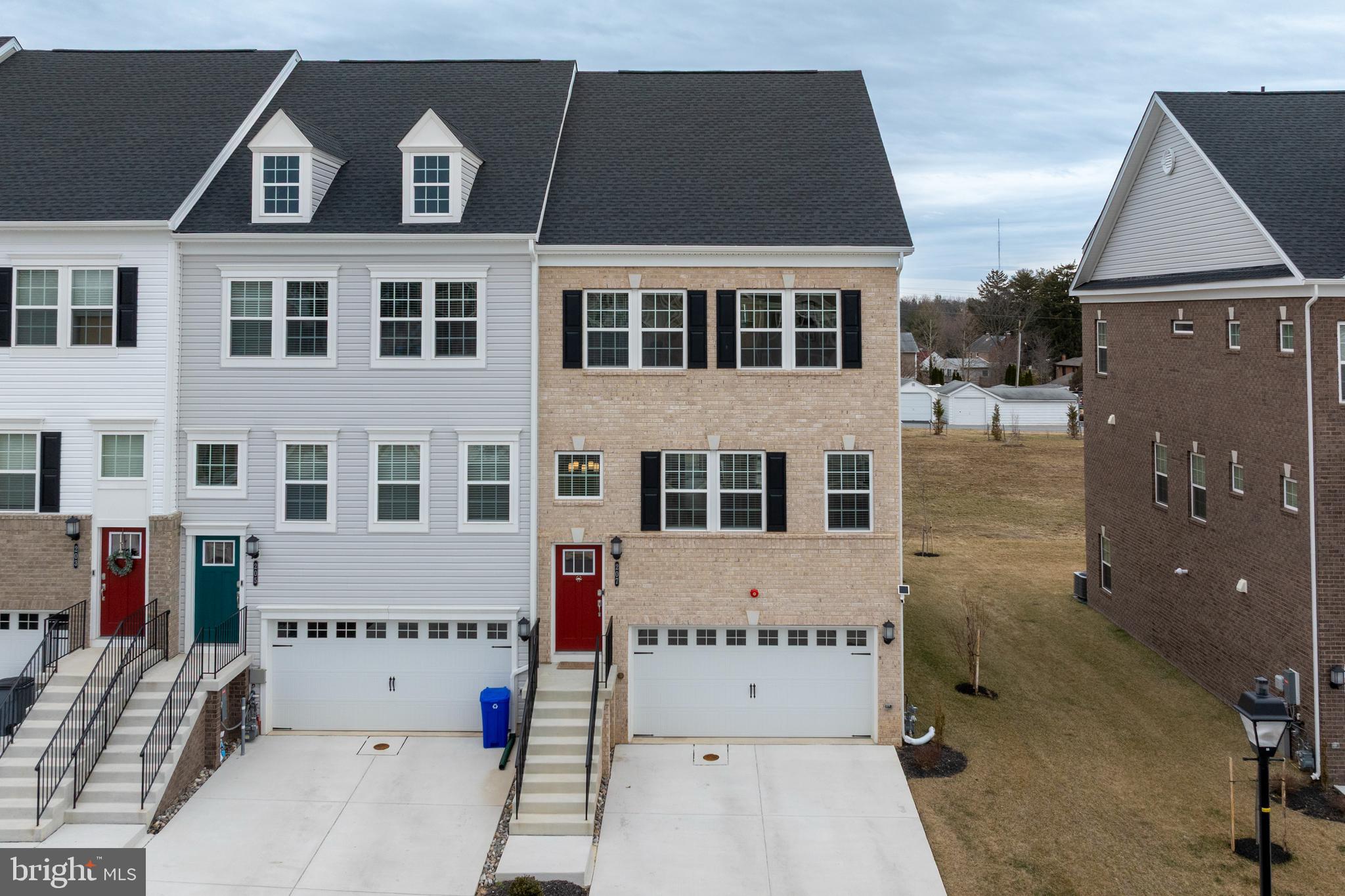 PIKESVILLE - Residential