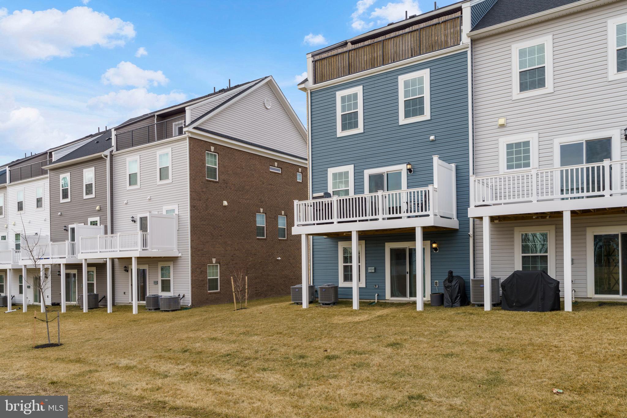 PIKESVILLE - Residential