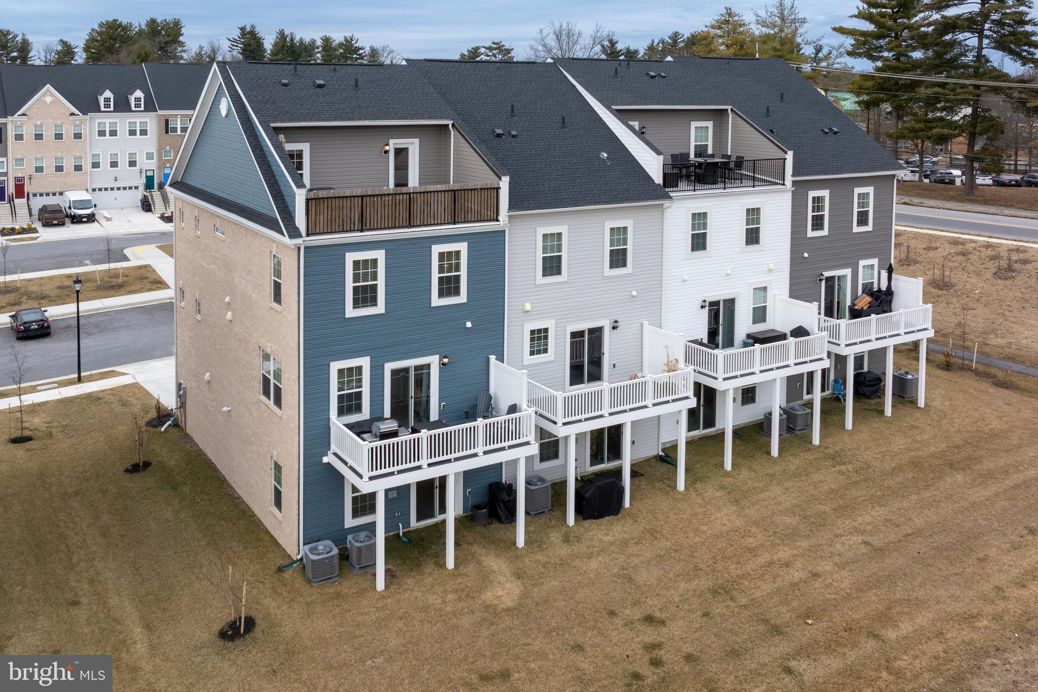 PIKESVILLE - Residential