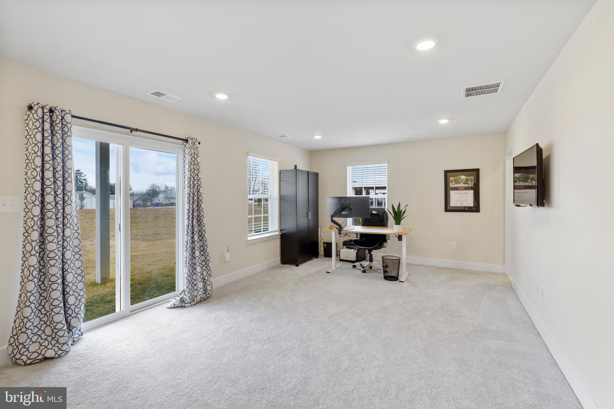 PIKESVILLE - Residential