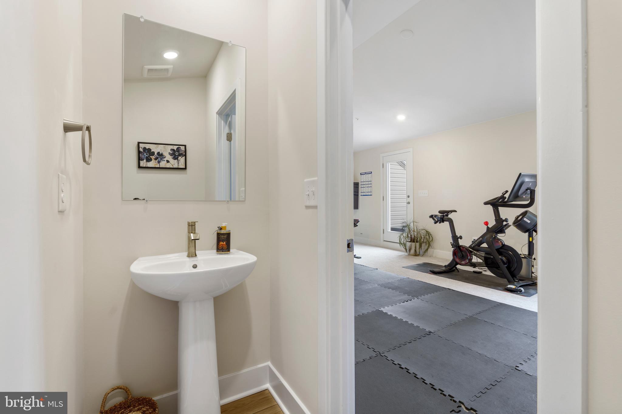 PIKESVILLE - Residential