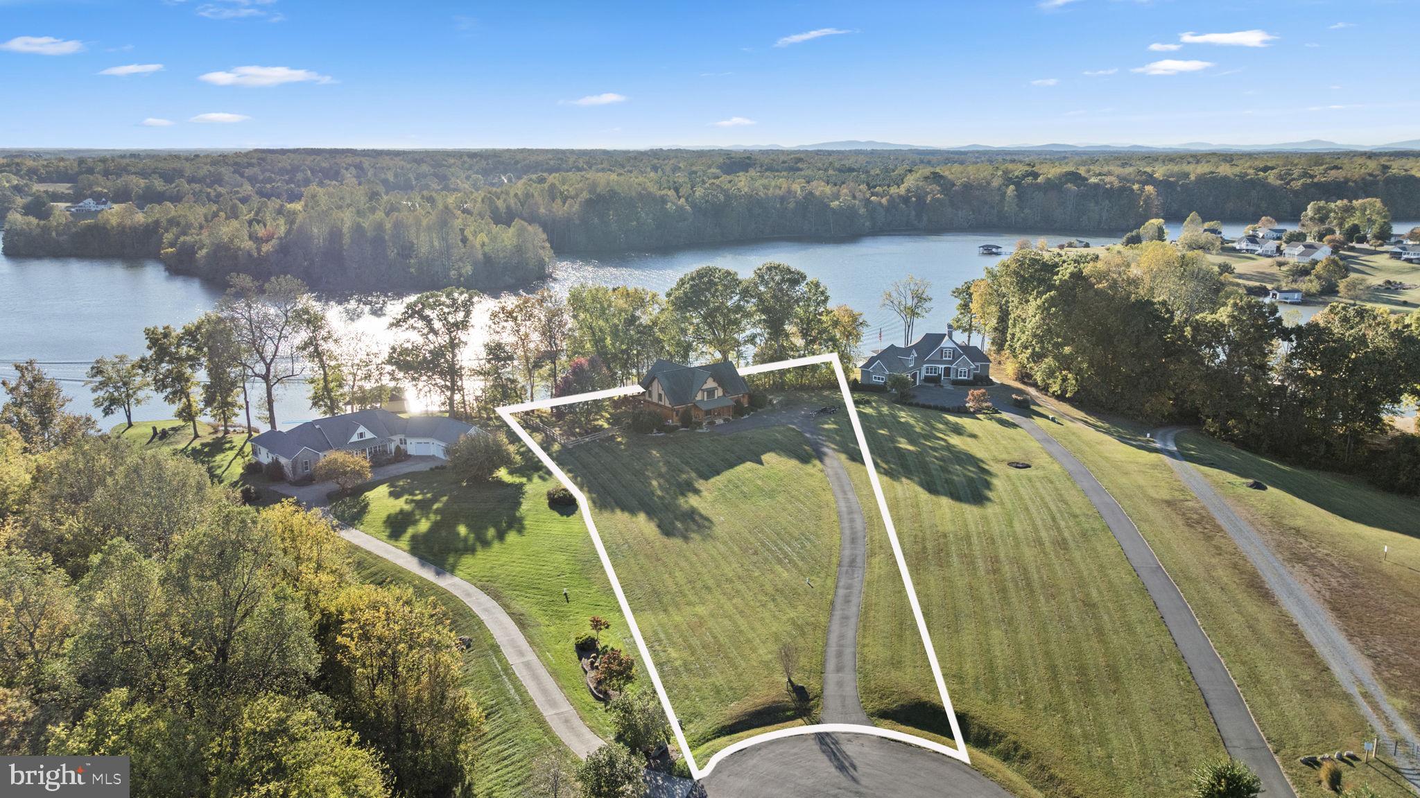 SUNRISE BAY - Residential