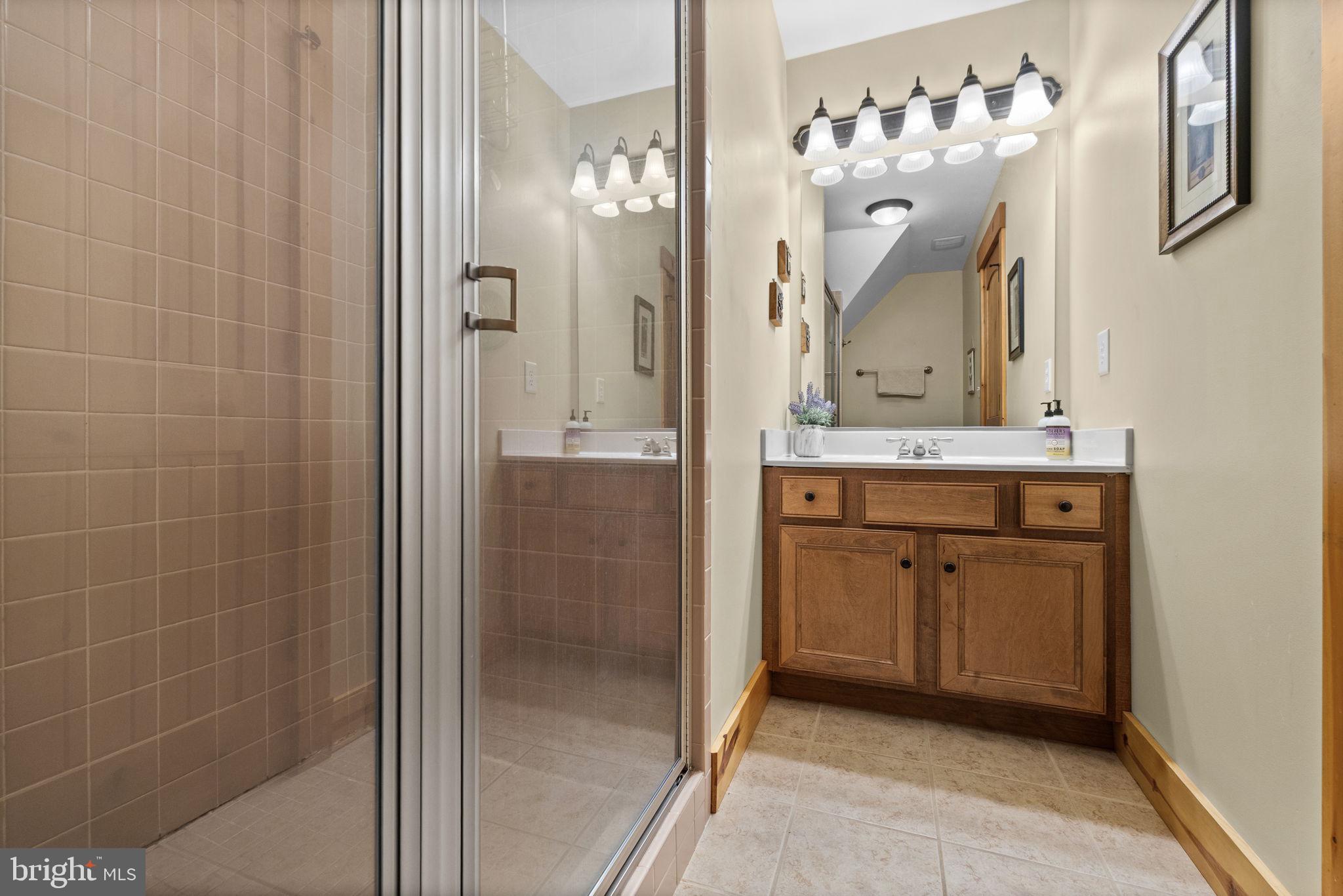 SUNRISE BAY - Residential