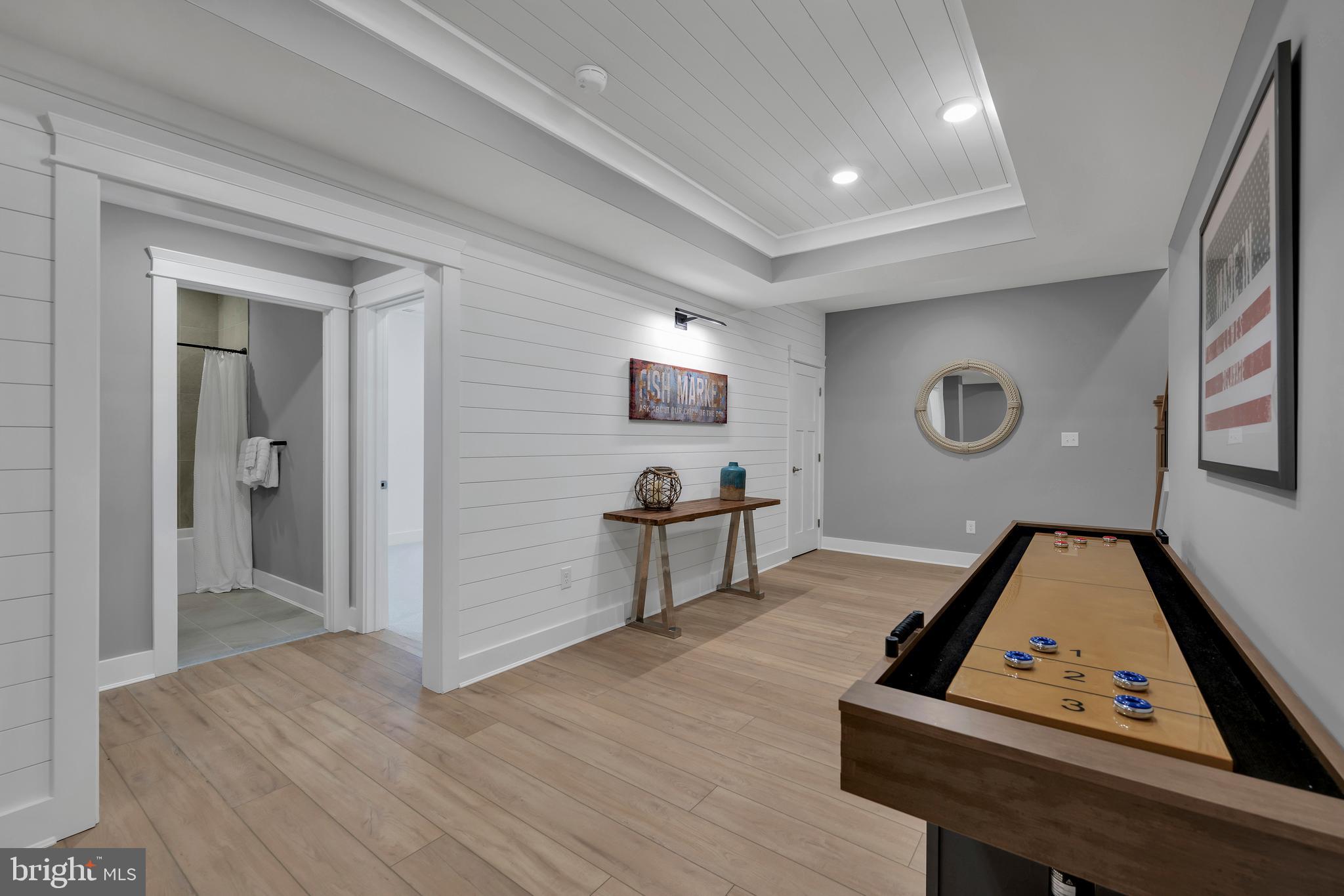 SUNCREST - Residential