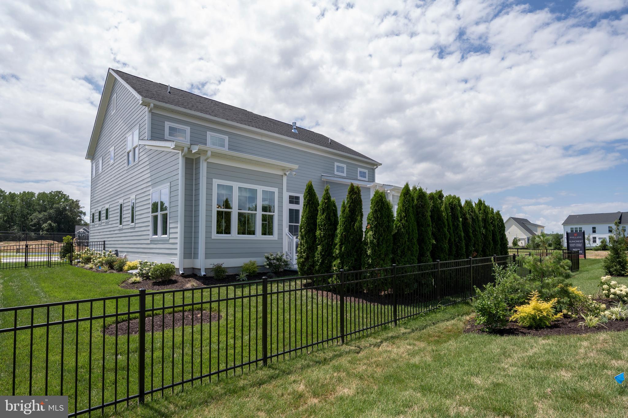 SUNCREST - Residential