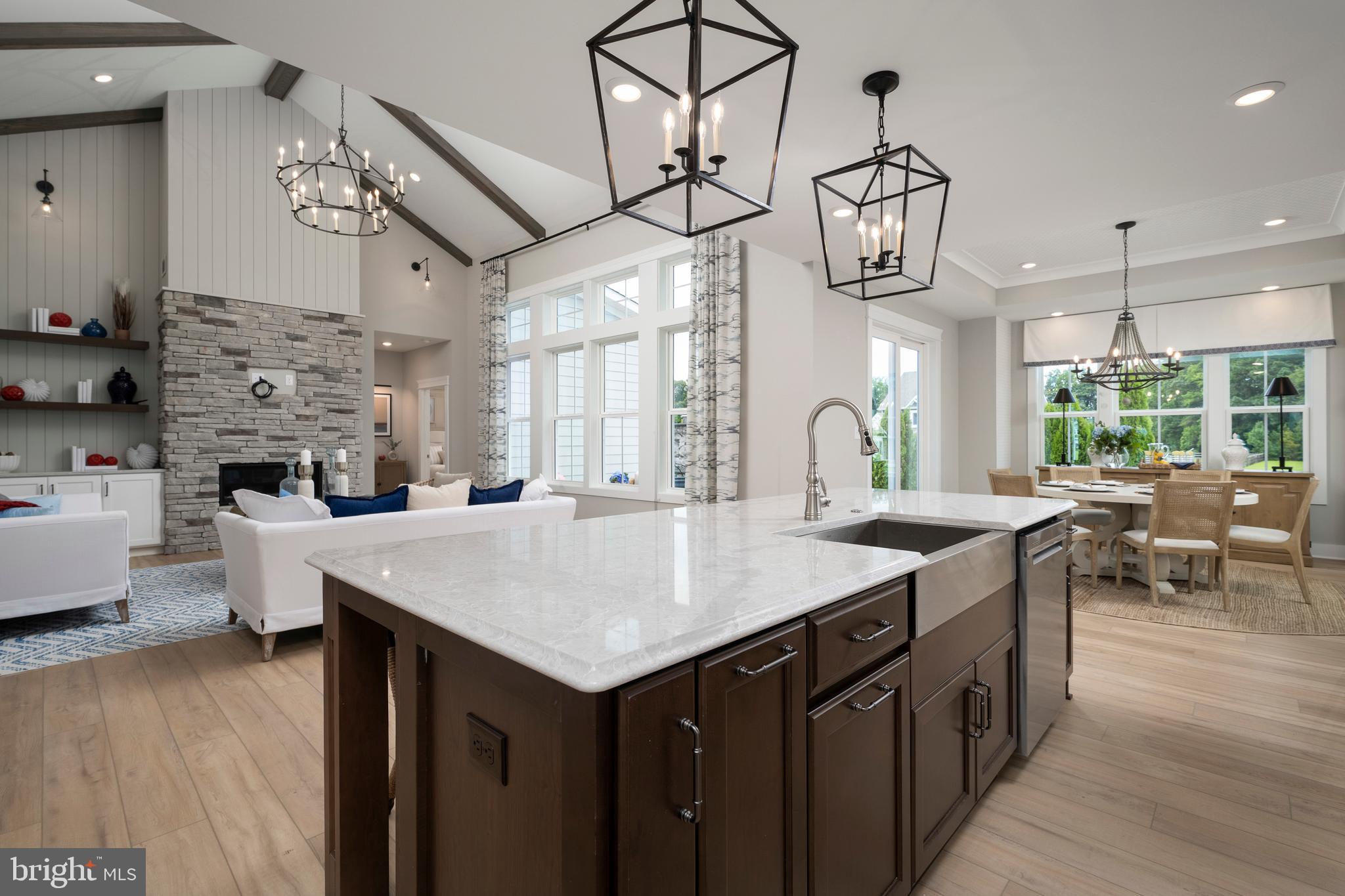 SUNCREST - Residential