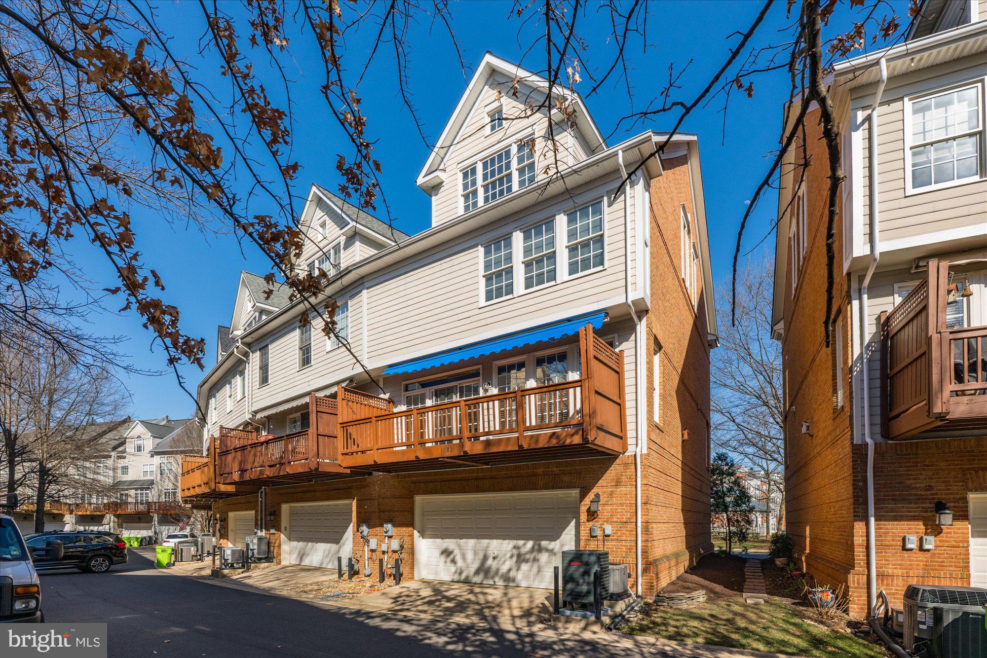 CAMERON STATION - Residential