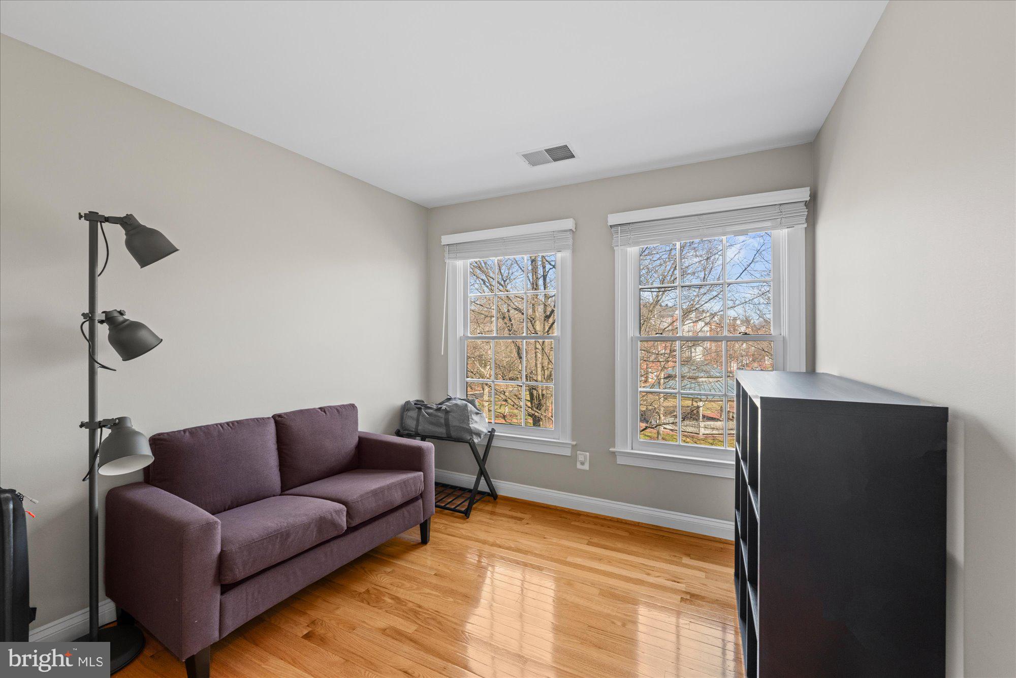 CAMERON STATION - Residential