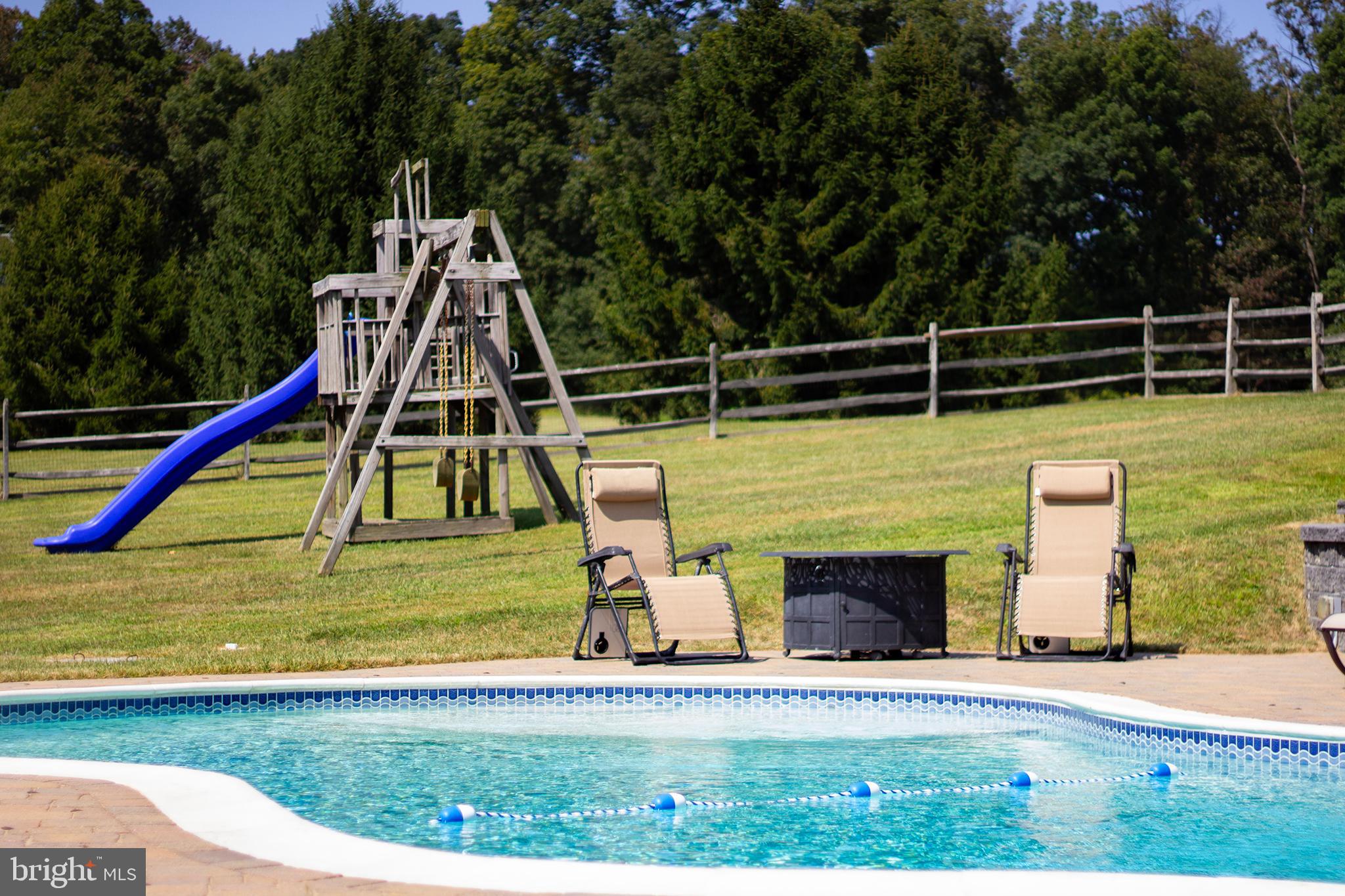 KEENEY MILL FARMS - Residential