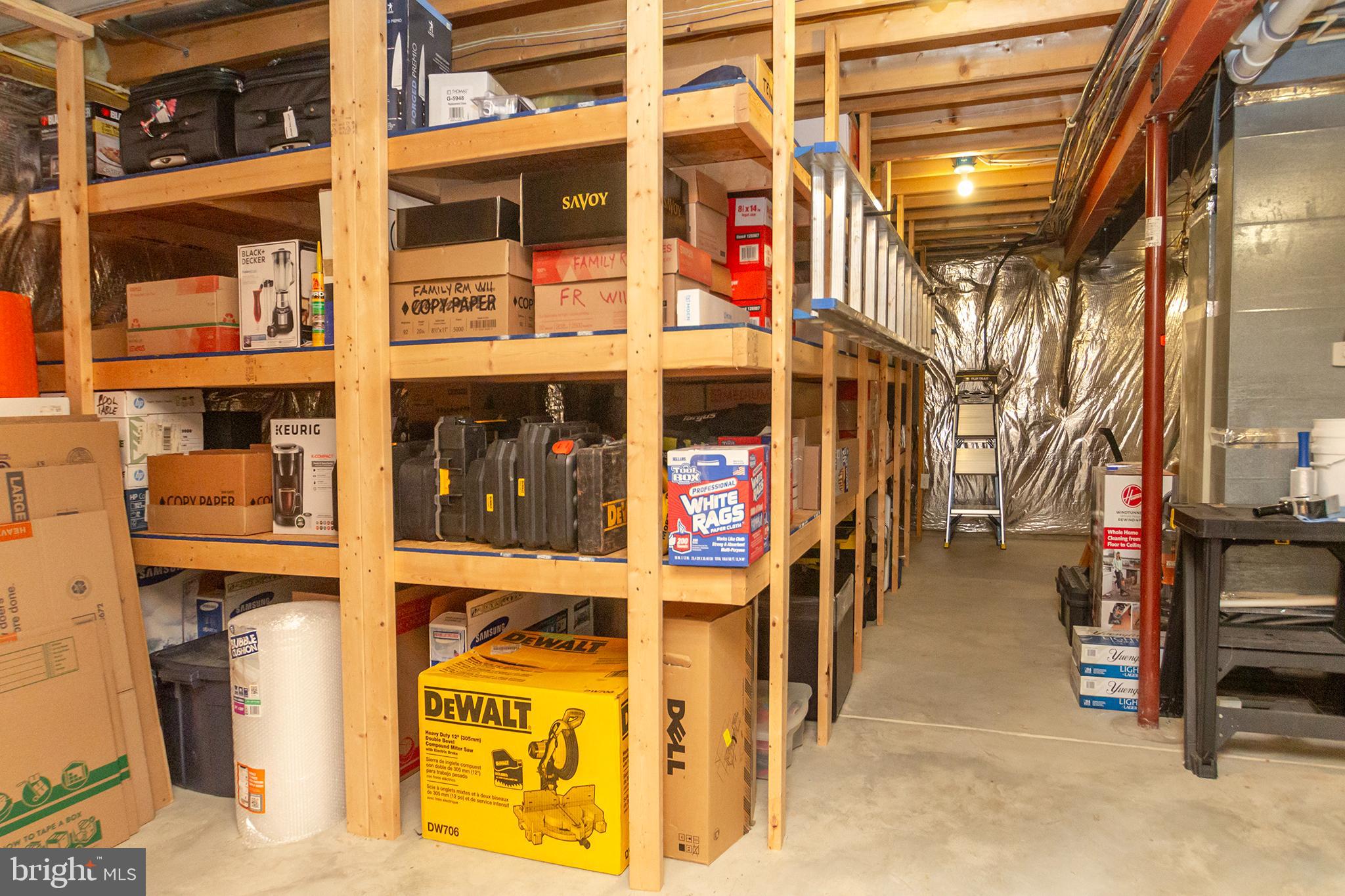 KEENEY MILL FARMS - Residential