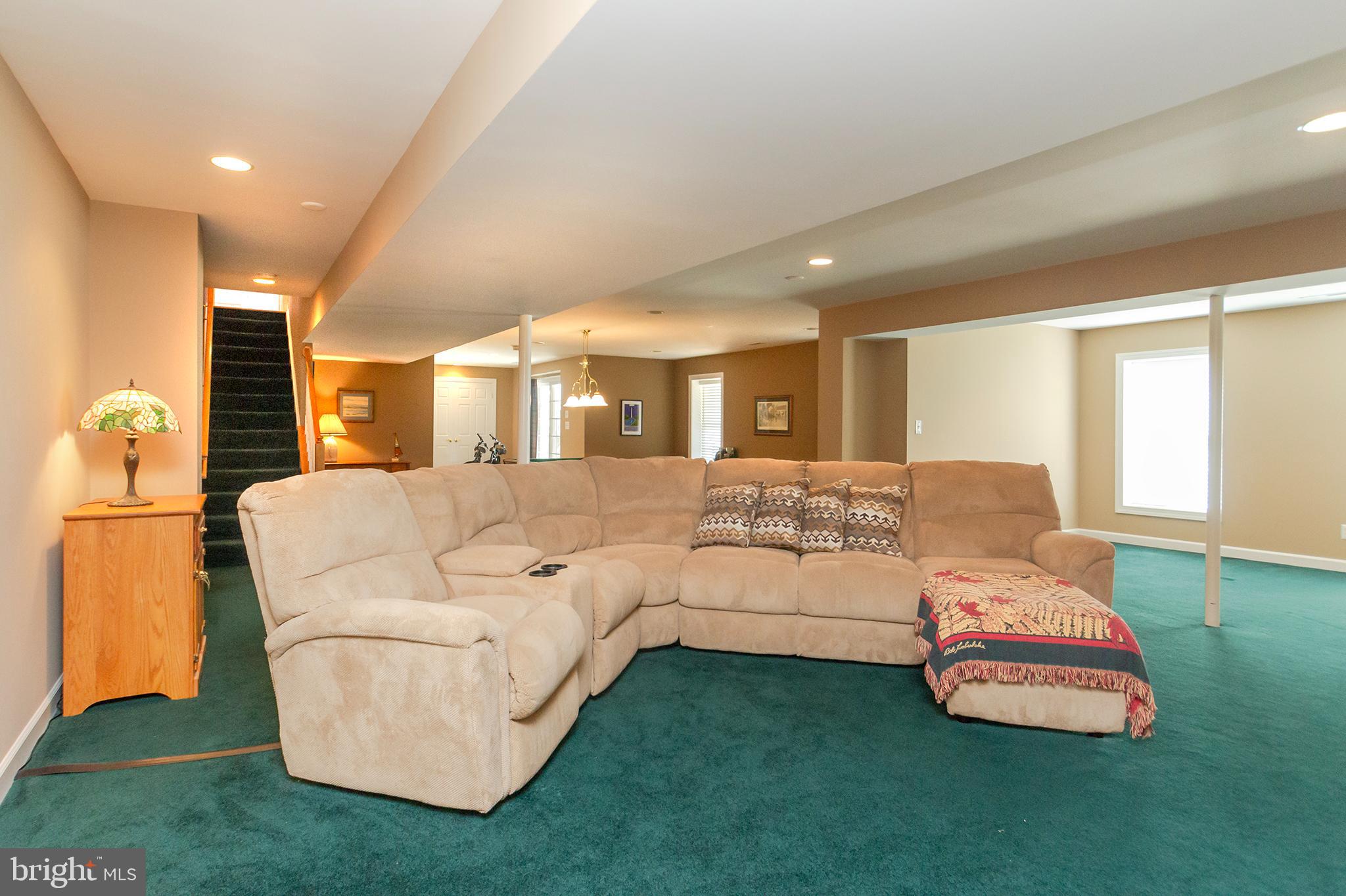 KEENEY MILL FARMS - Residential