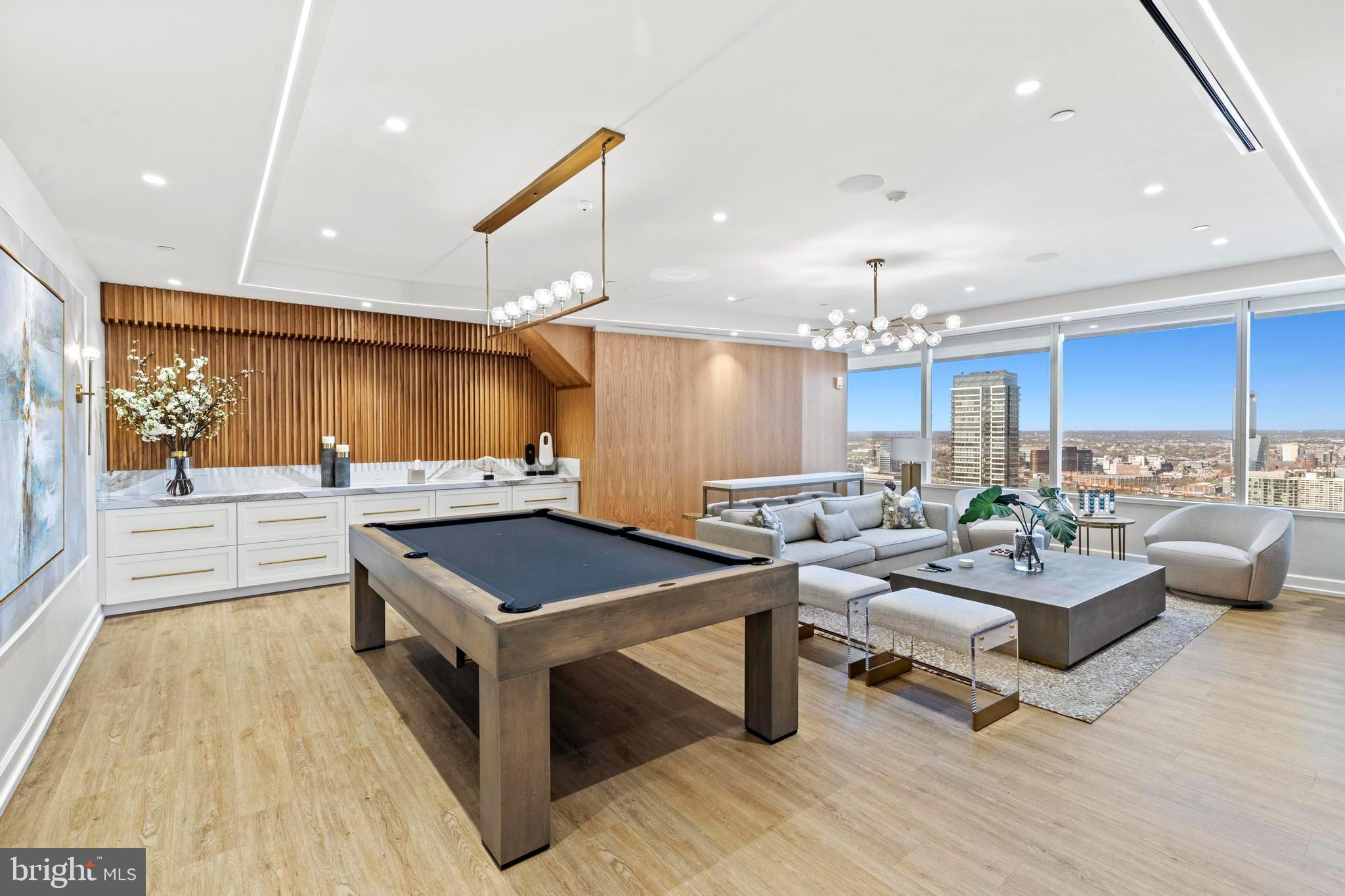 CENTER CITY - Residential