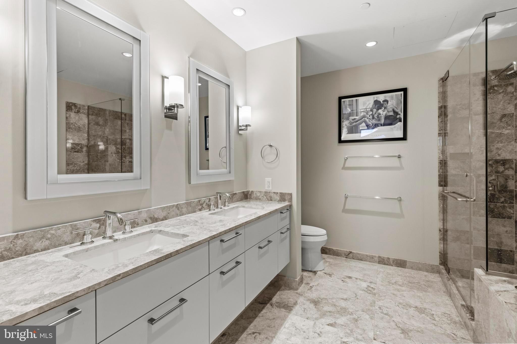 CENTER CITY - Residential