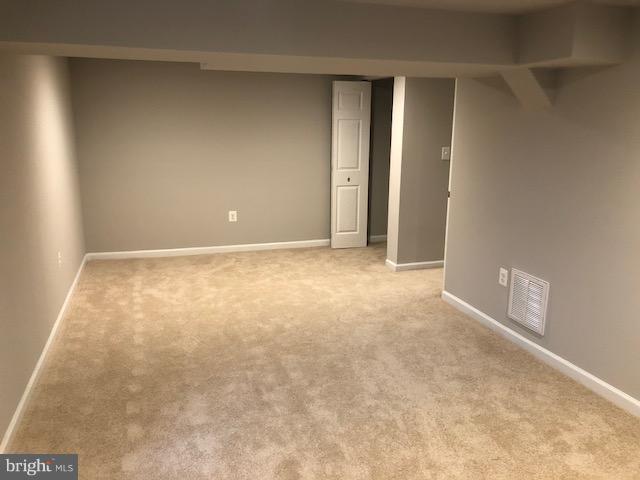 COUNTRY CLUB MANOR - Residential