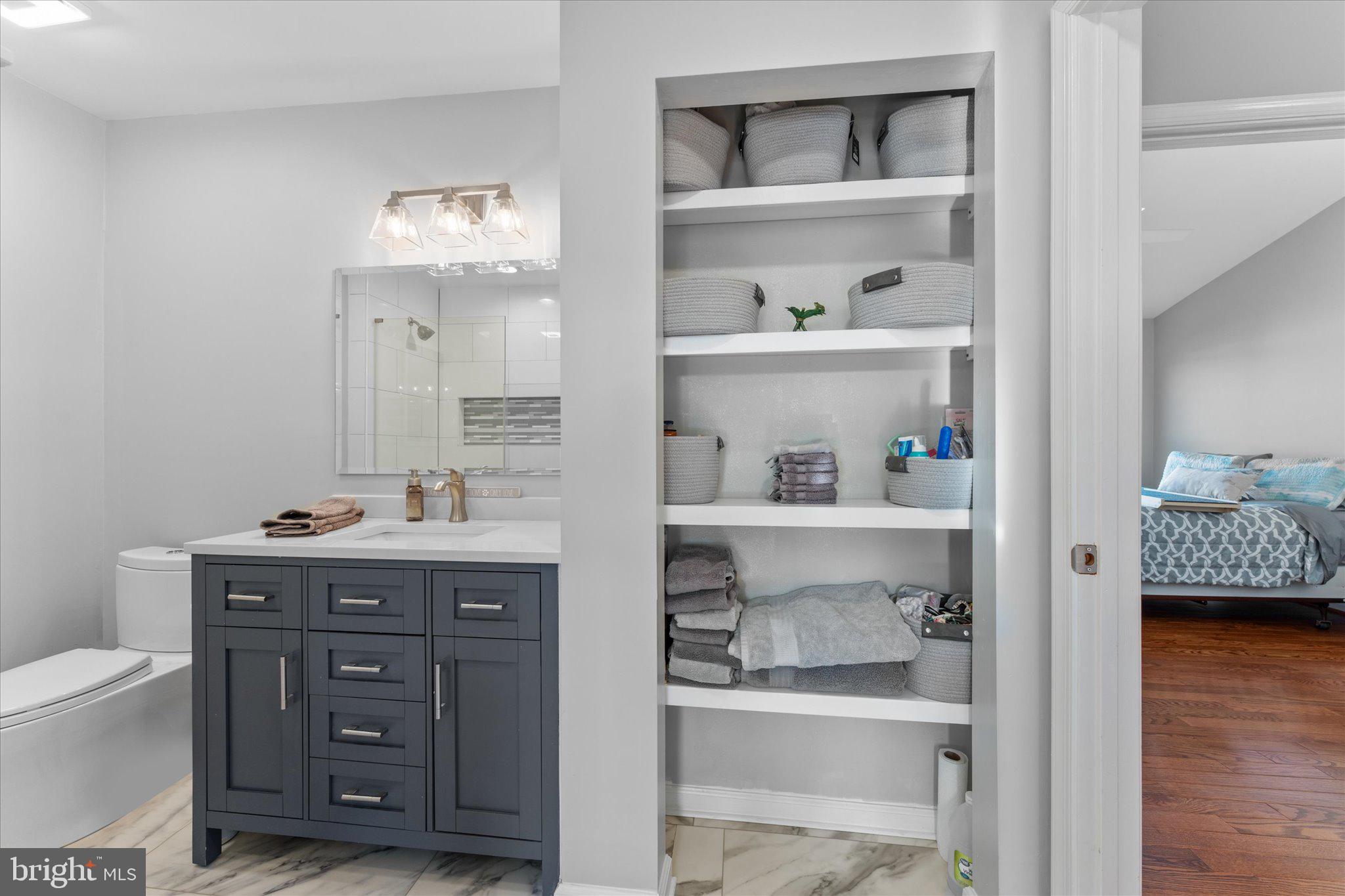 KINGSTOWNE - Residential