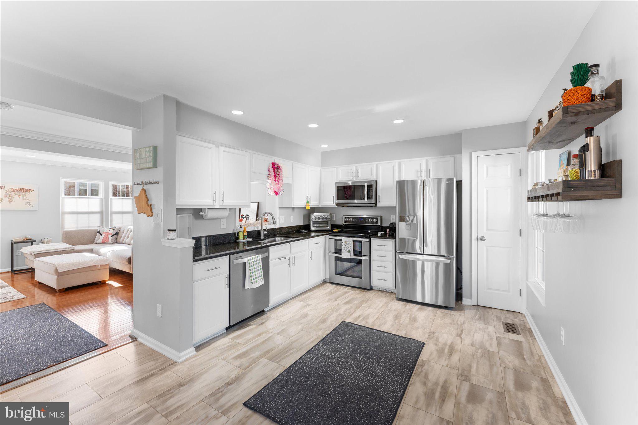 KINGSTOWNE - Residential