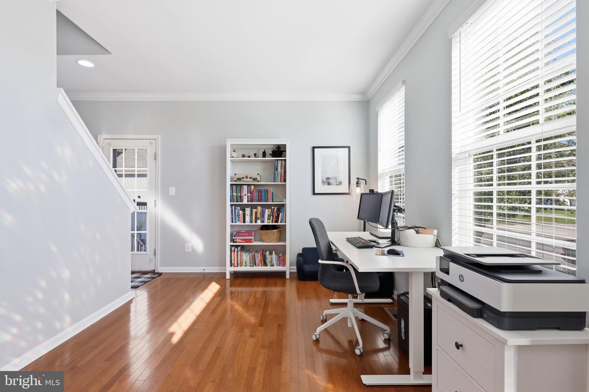 8950 SCREECH OWL COURT