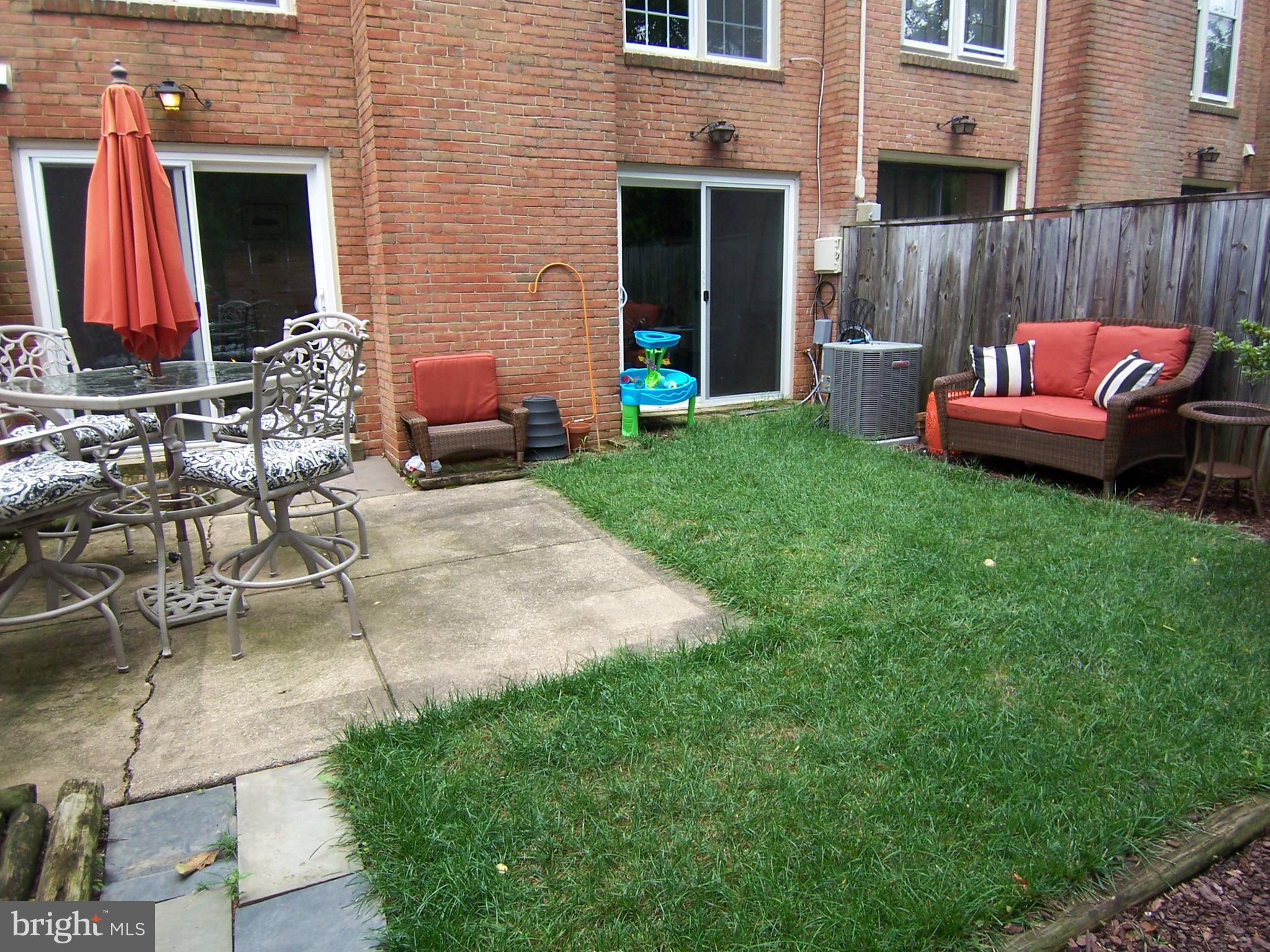 WESTMORELAND SQUARE - Residential Lease