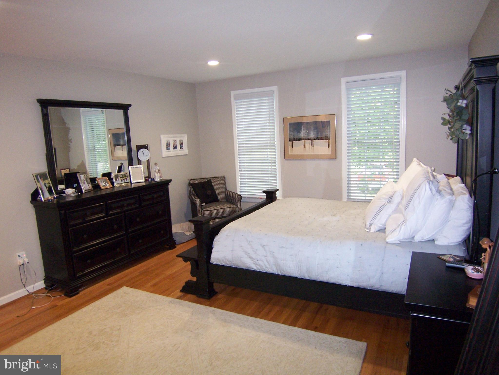 WESTMORELAND SQUARE - Residential Lease