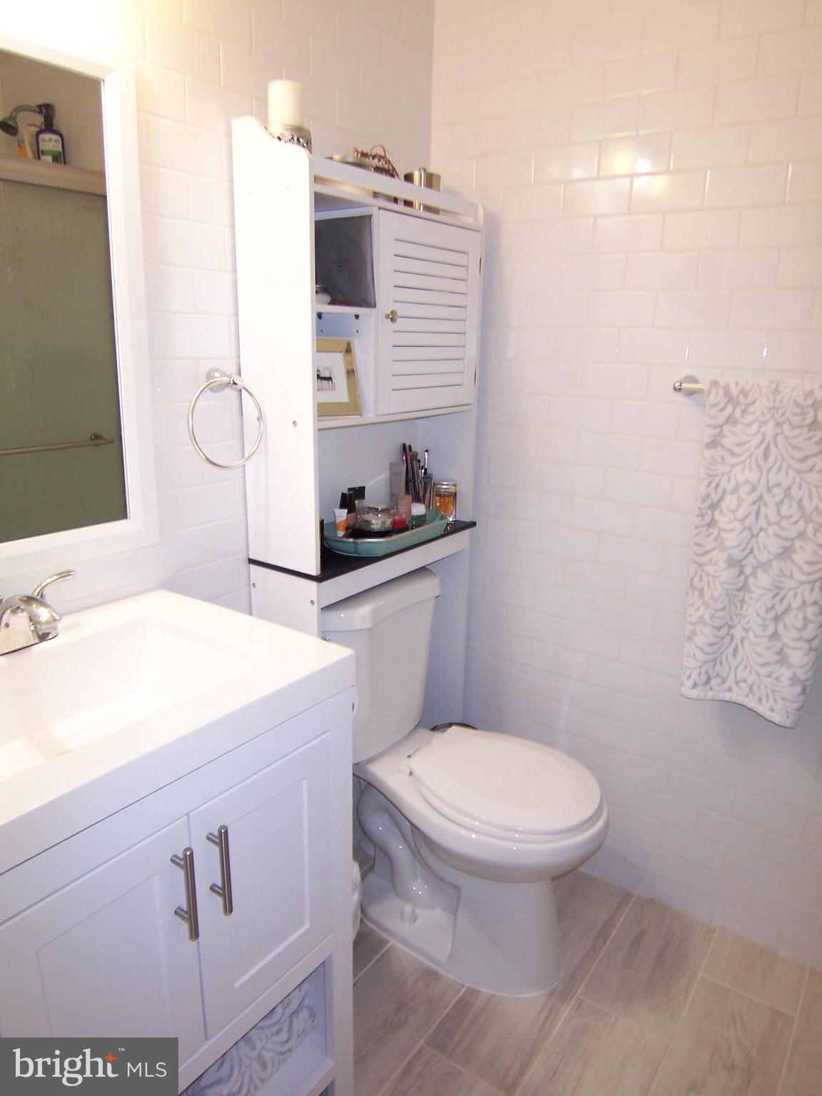 WESTMORELAND SQUARE - Residential Lease