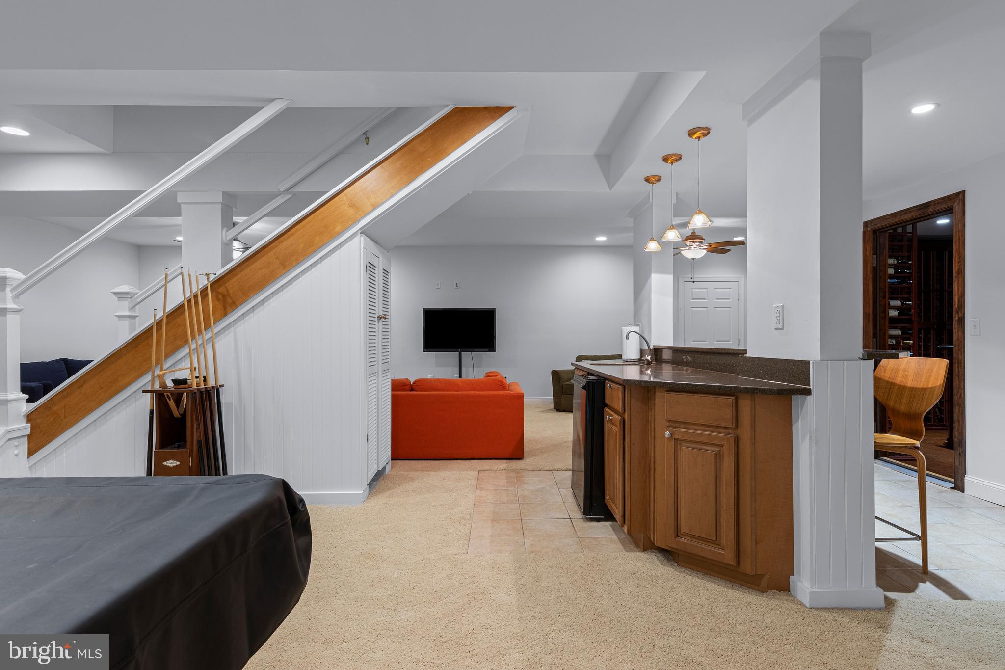 ROCKFORD CROSSING - Residential