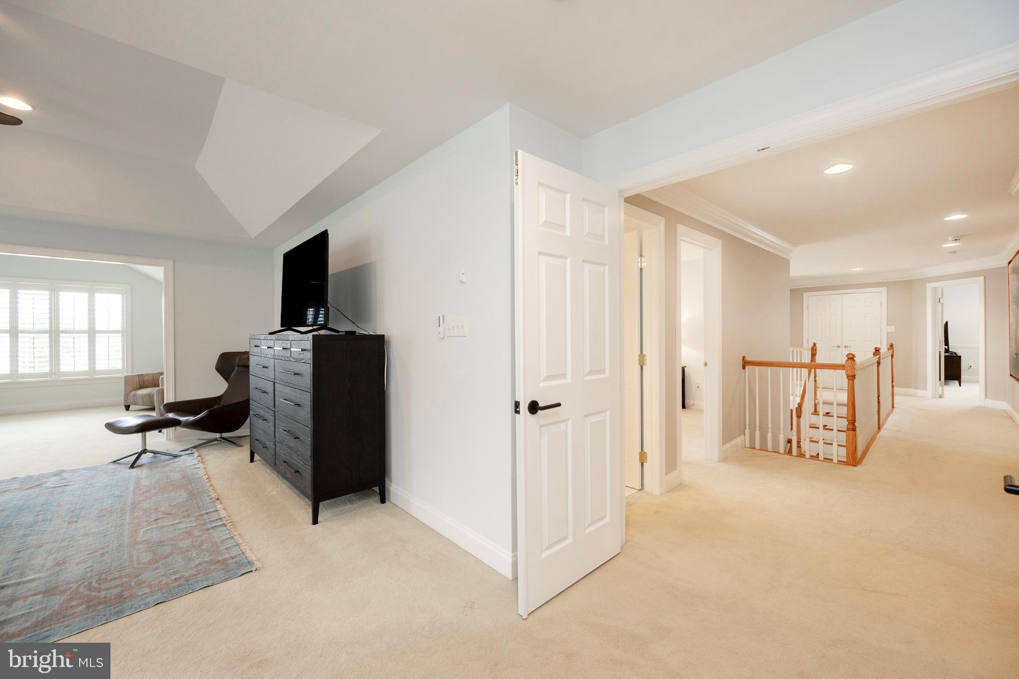 ROCKFORD CROSSING - Residential