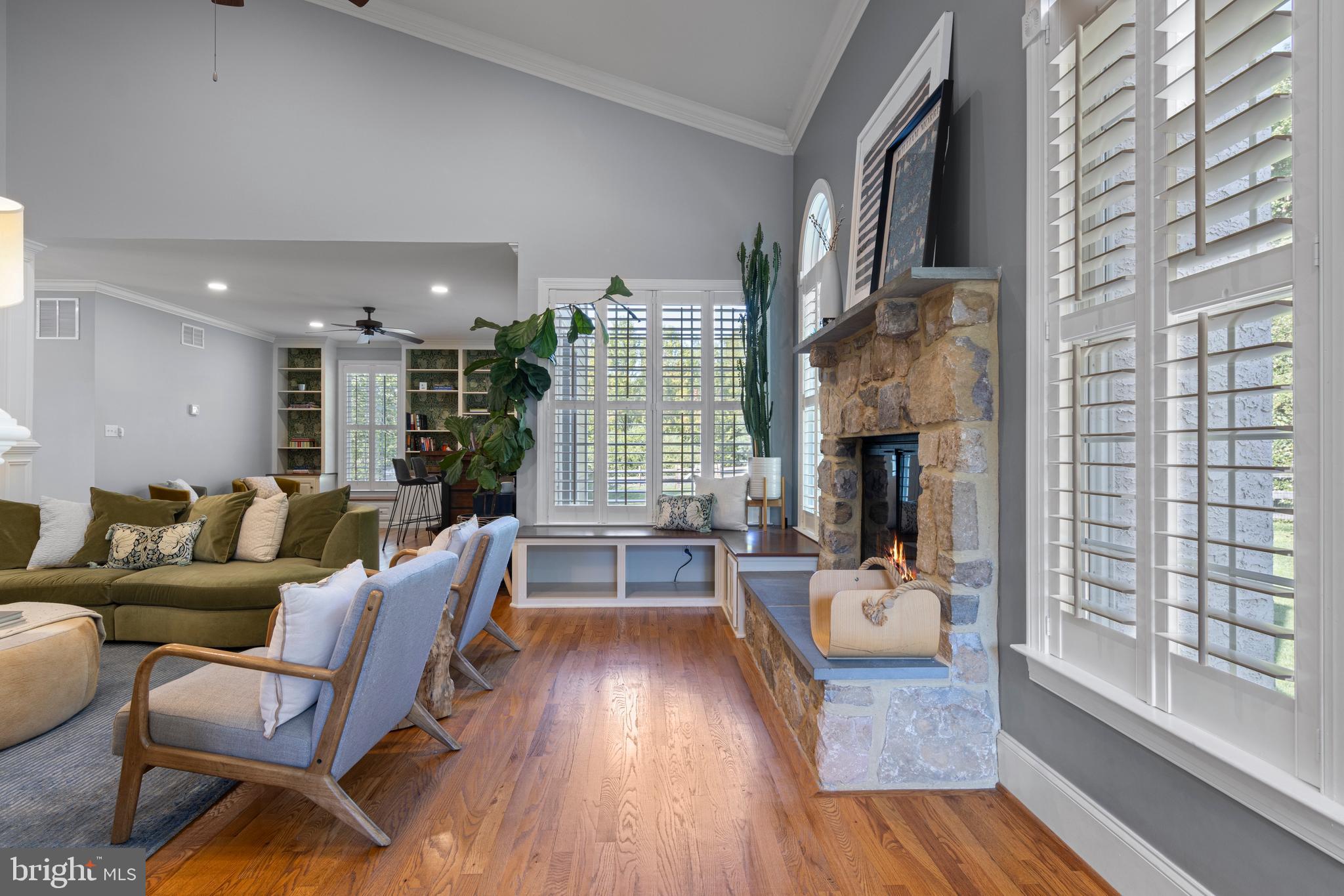 ROCKFORD CROSSING - Residential