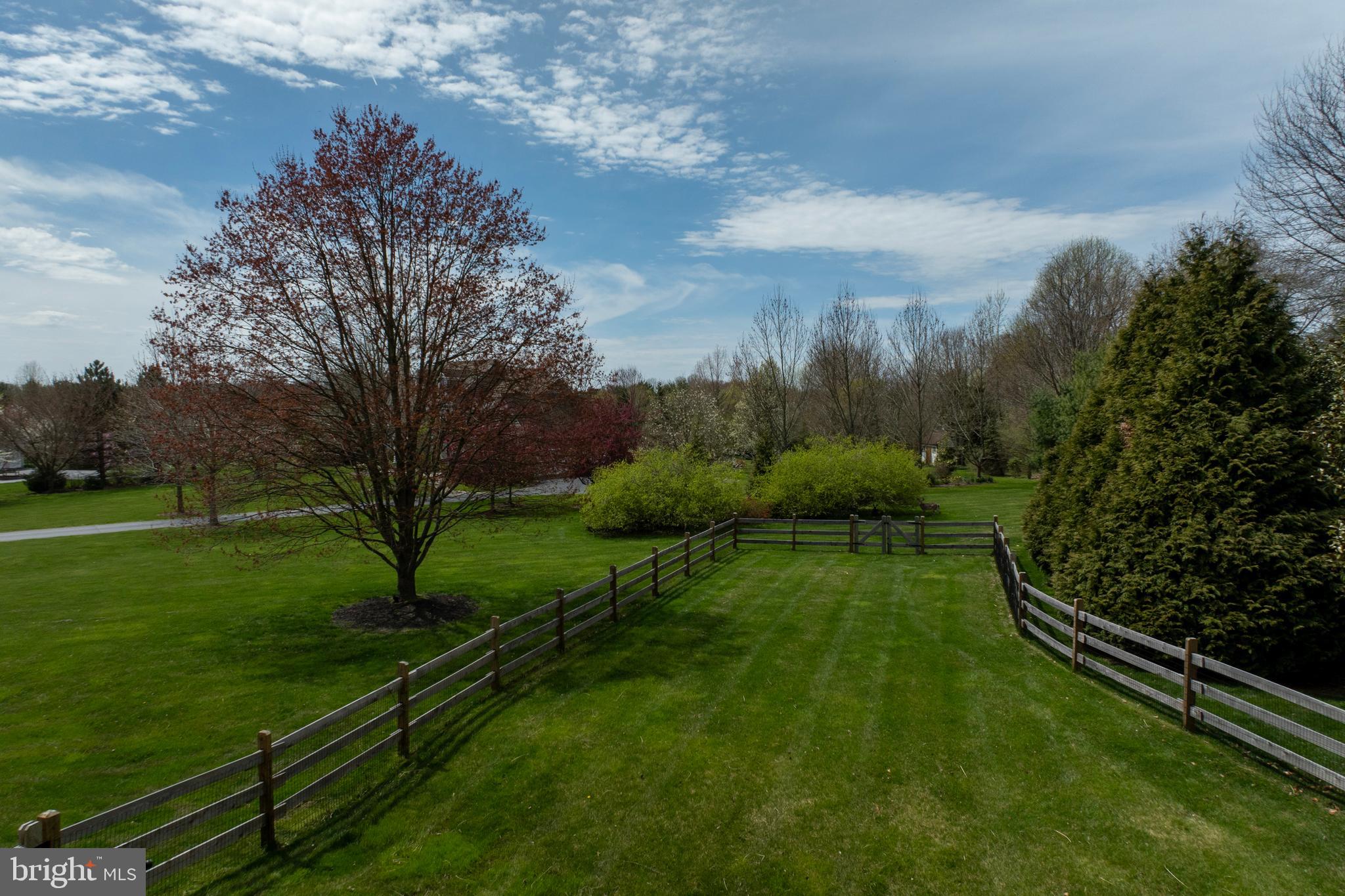 ROCKFORD CROSSING - Residential