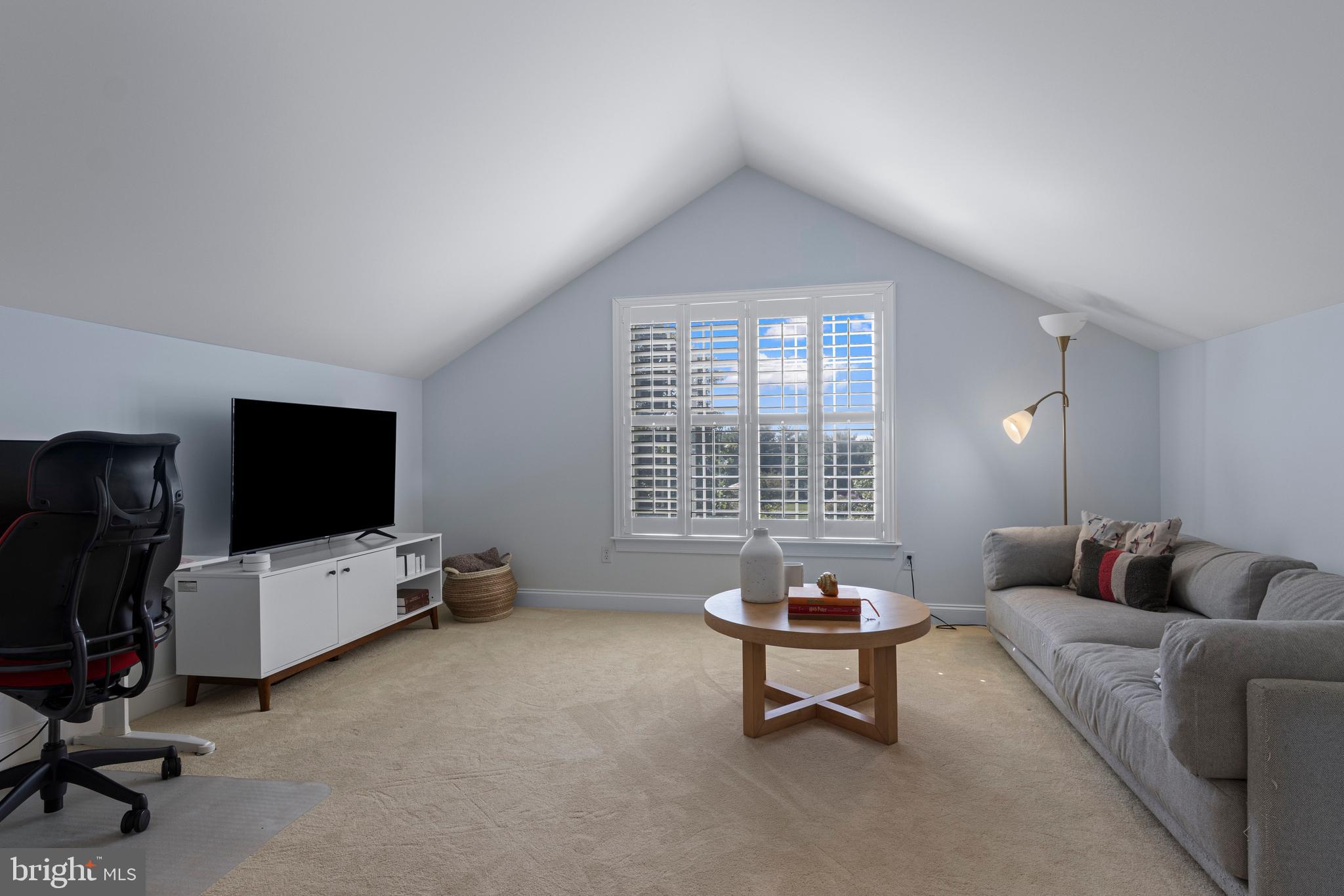 ROCKFORD CROSSING - Residential