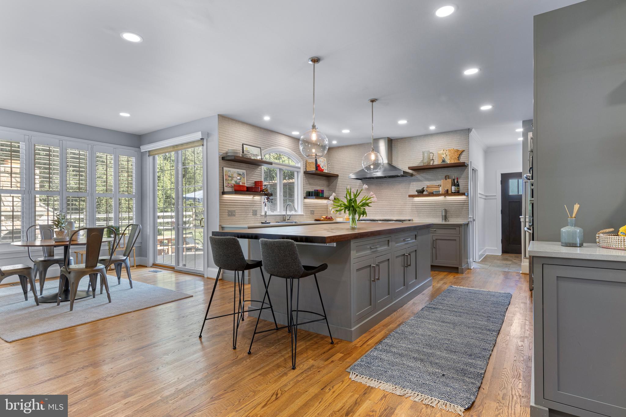 ROCKFORD CROSSING - Residential