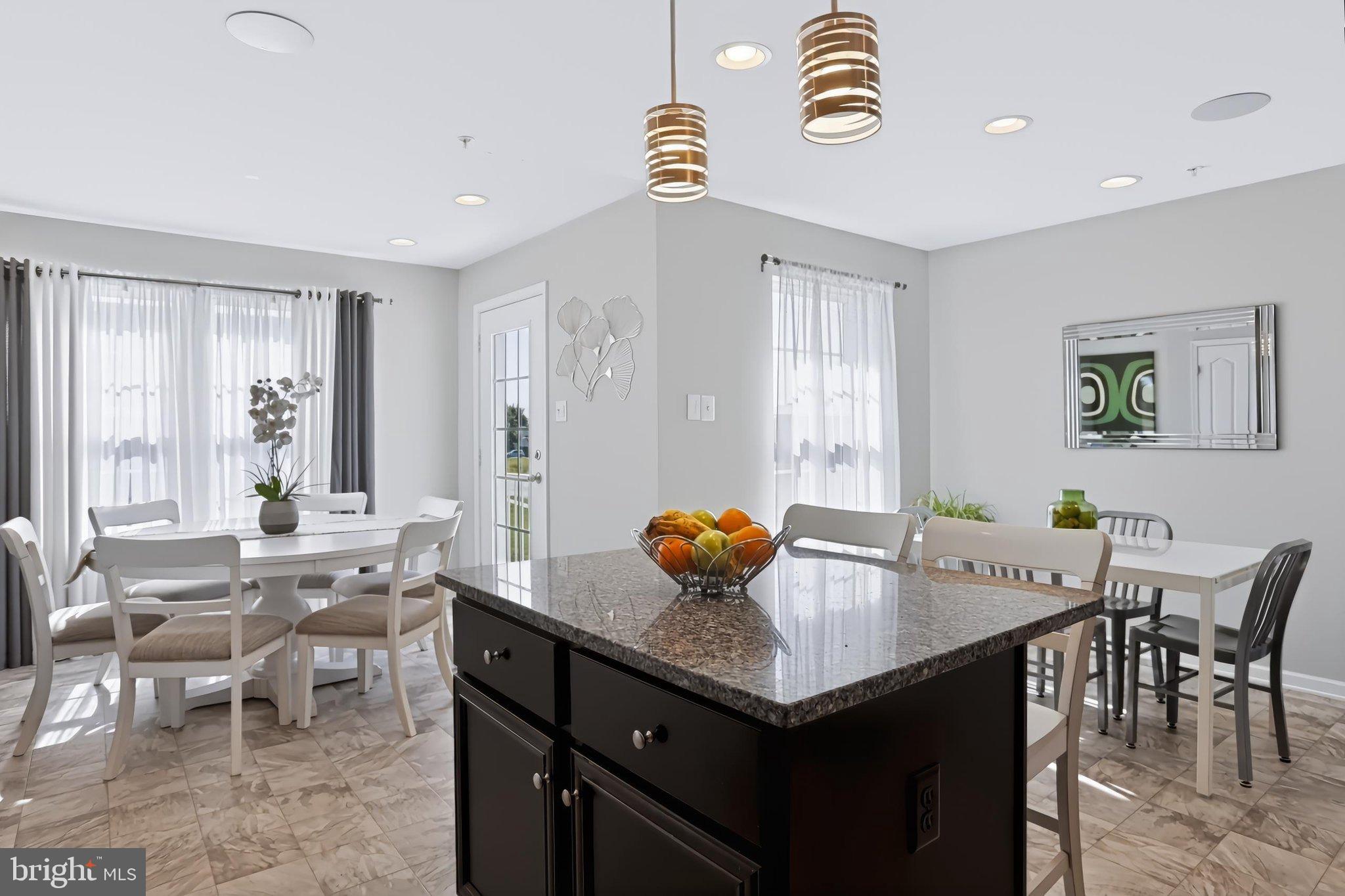 3560 MAPLEWOOD COURT 39
