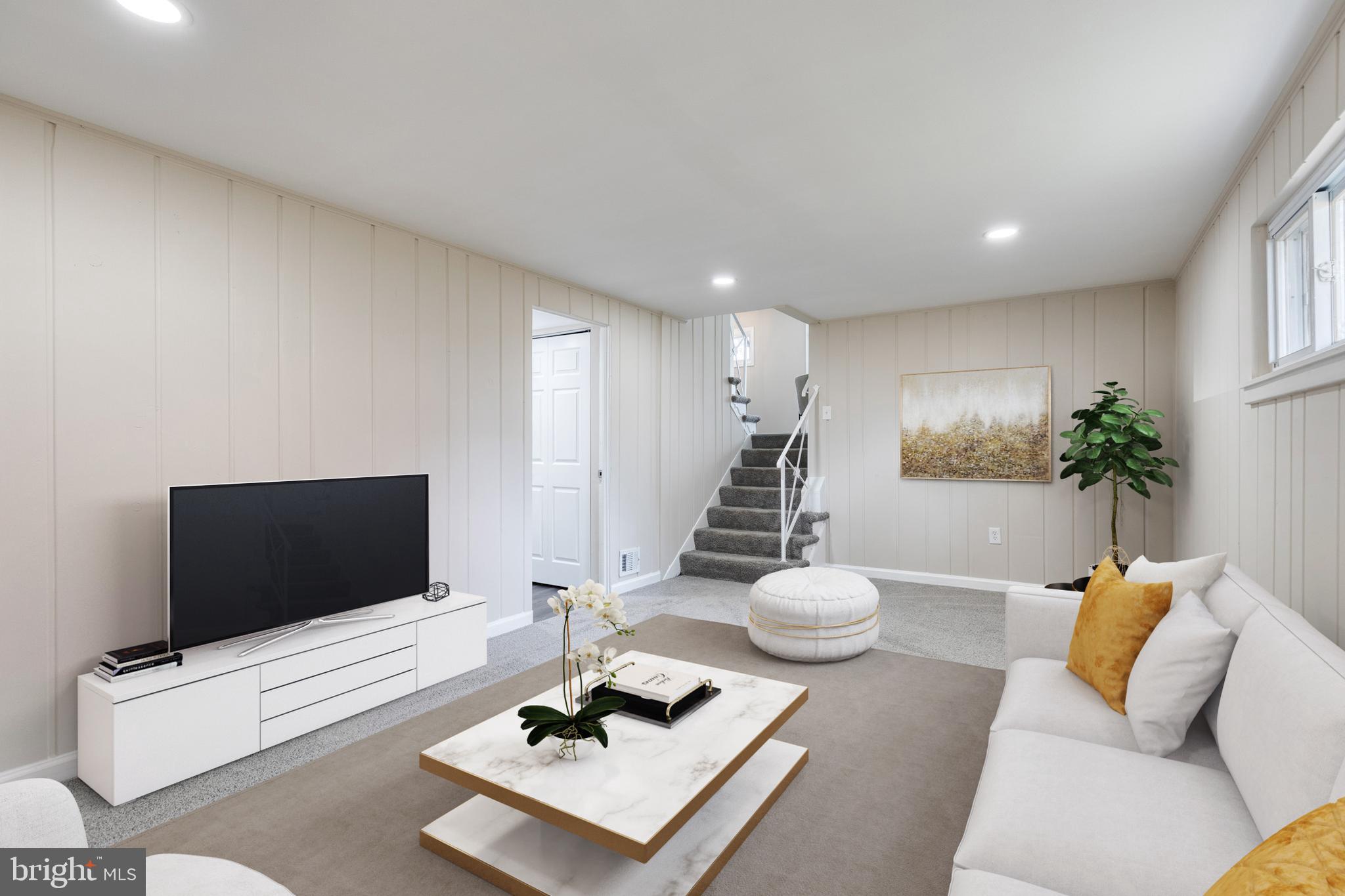 ROYAL VIEW - Residential