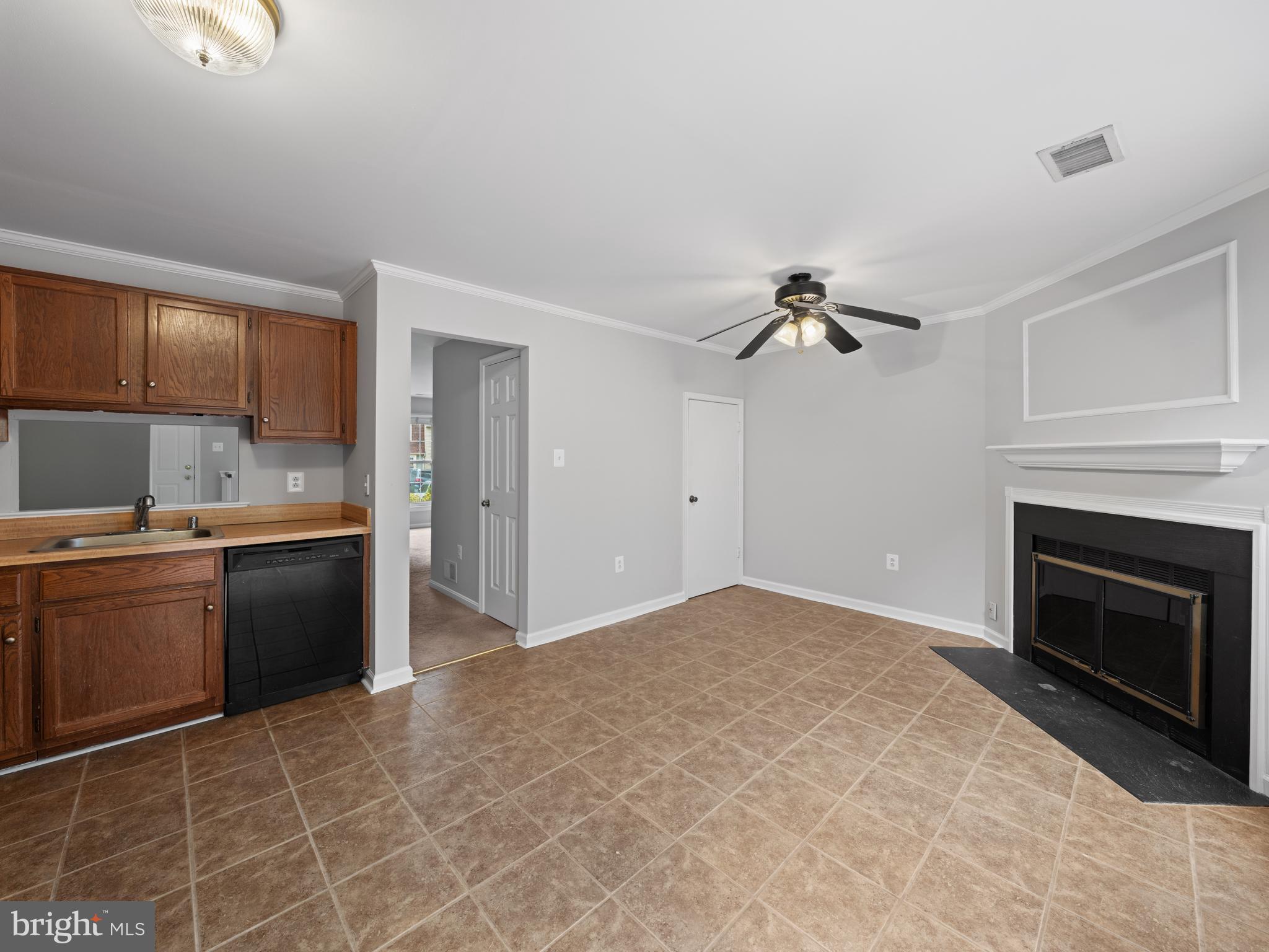 HAYFIELD VIEW - Residential Lease