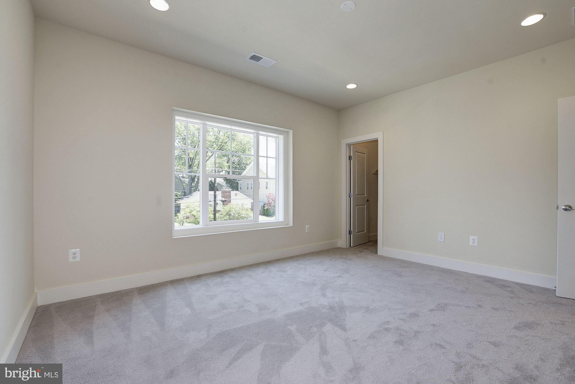 NORTH BETHESDA GROVE - Residential