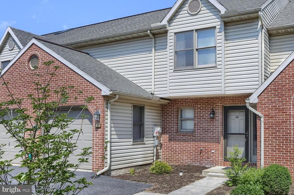 Photo of 41 RIVER BEND PARK, LANCASTER, PA 17602 (MLS # PALA2033920)