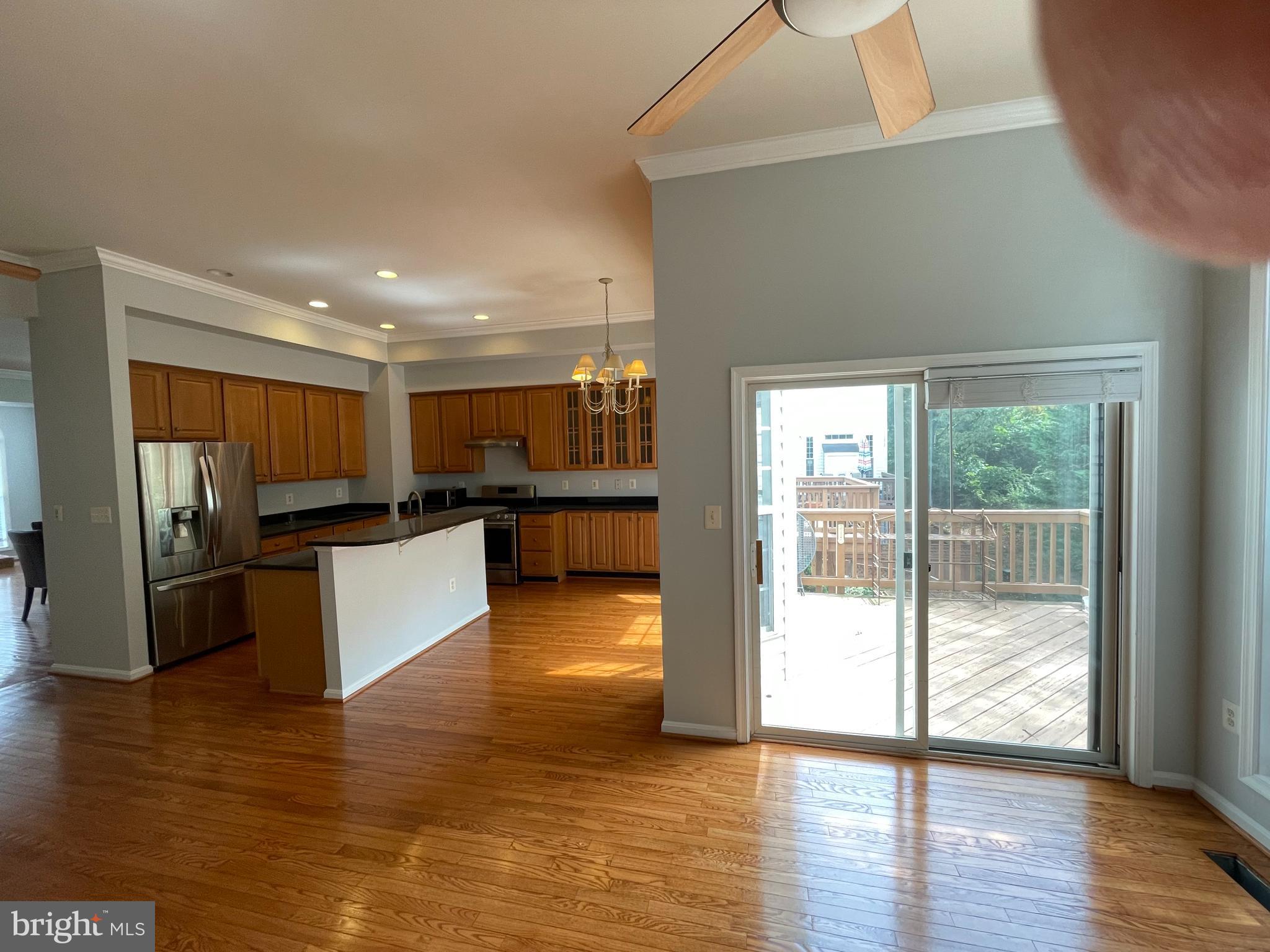 CREEKSIDE - Residential Lease