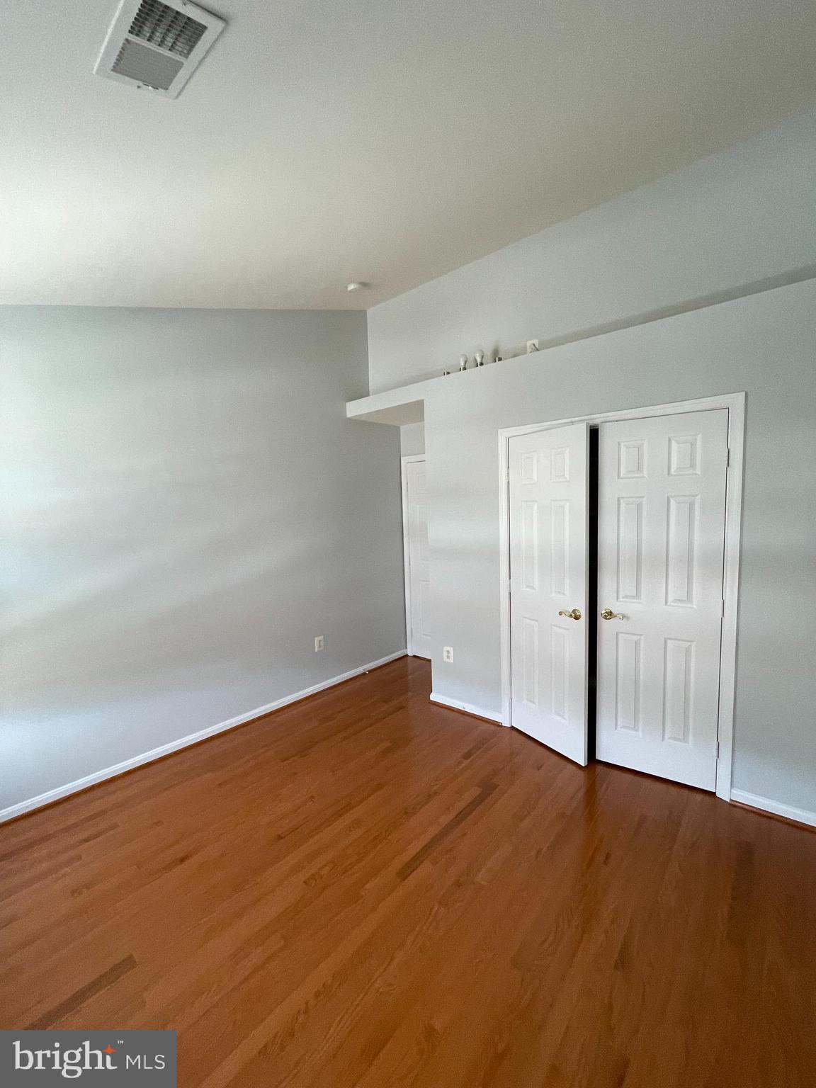 CREEKSIDE - Residential Lease