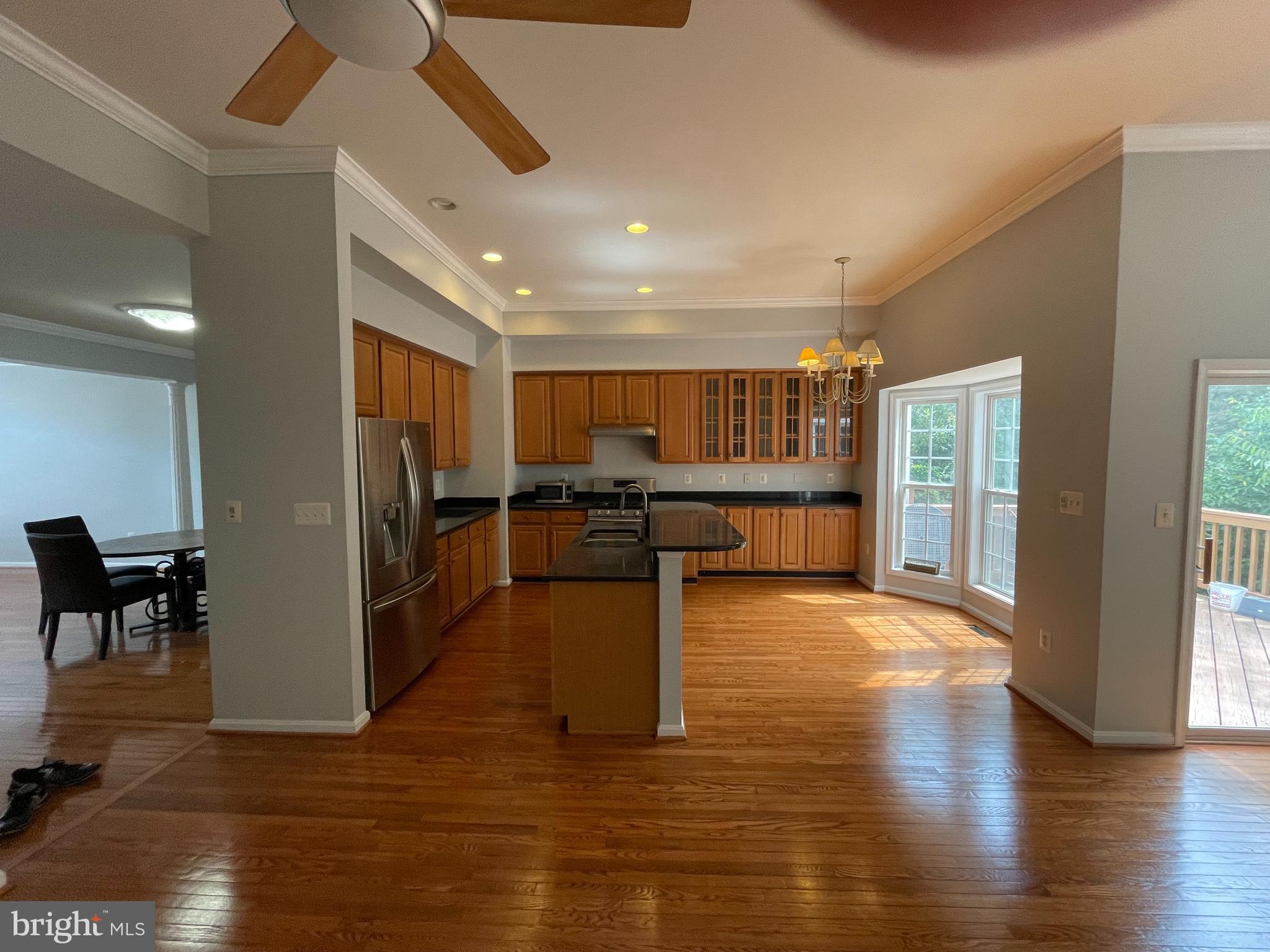 CREEKSIDE - Residential Lease