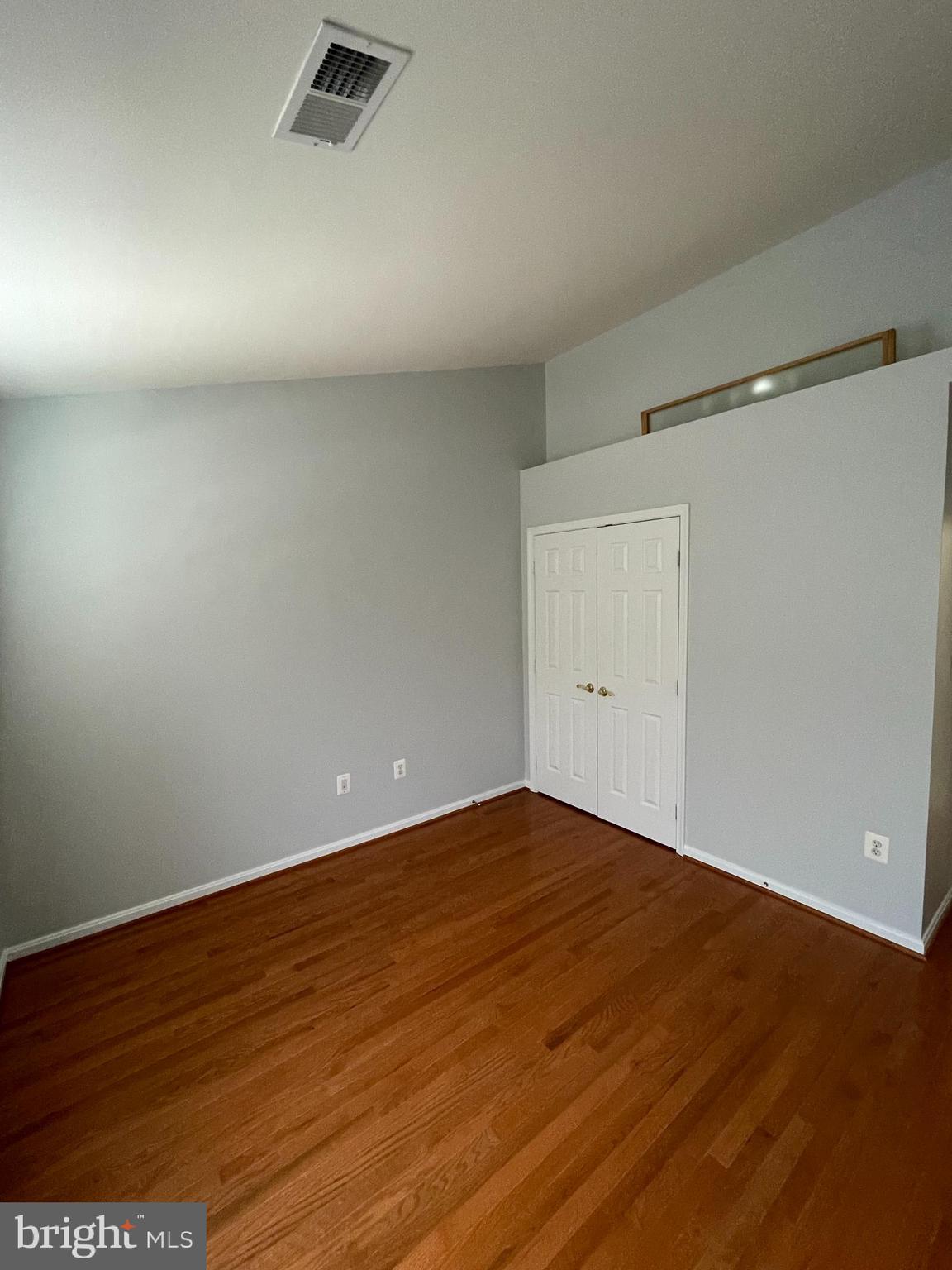 CREEKSIDE - Residential Lease