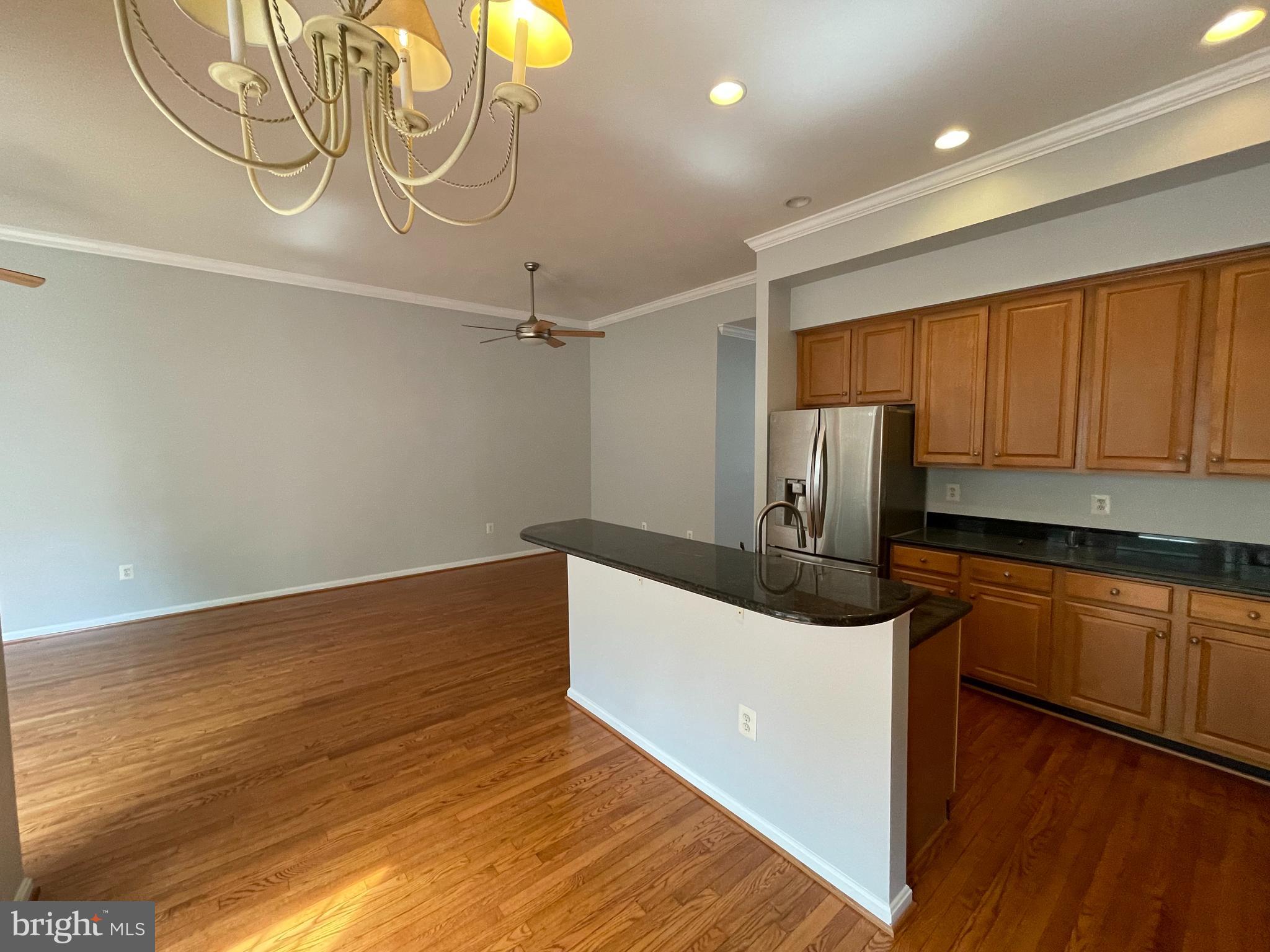 CREEKSIDE - Residential Lease